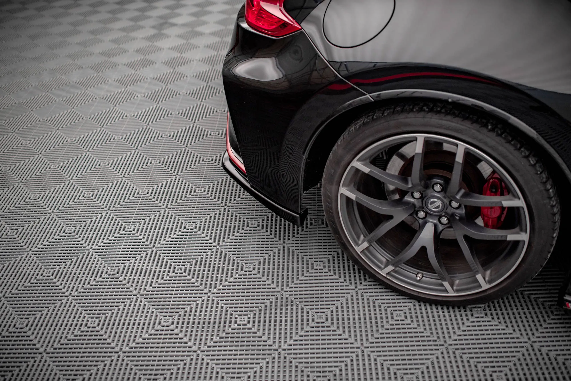 Sidesplitters bak V.1 Nissan 370Z Nismo (facelift) 2014-2020 | Glossy Black Edition – bilde 5