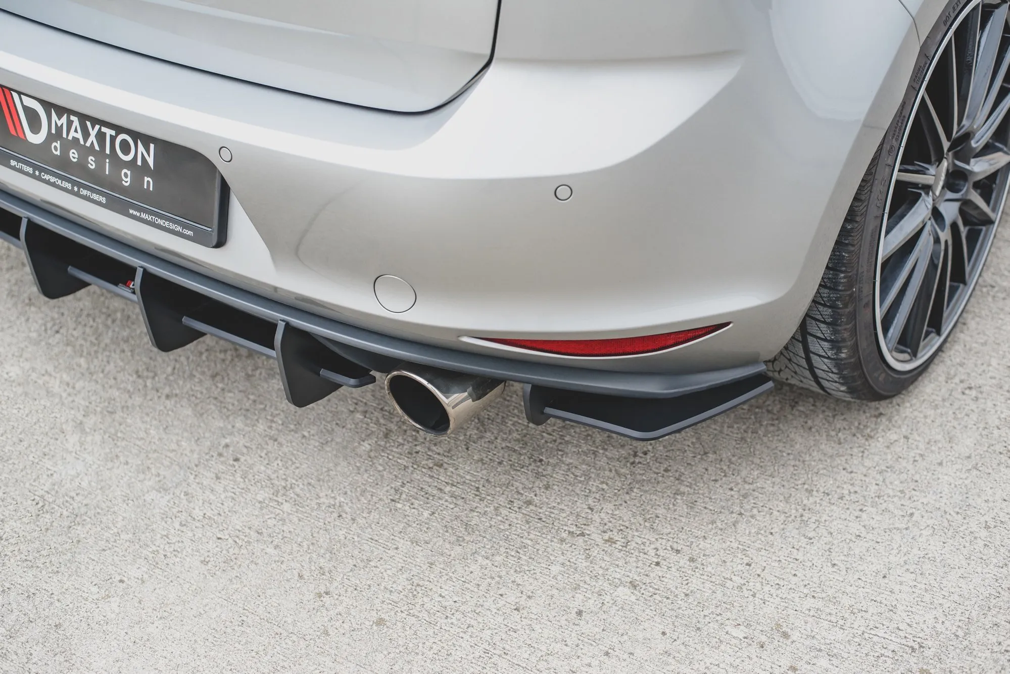 Sidesplitters bak V.1 VW Golf 7 GTI 2013 - 2017 | Street Pro Black Edition