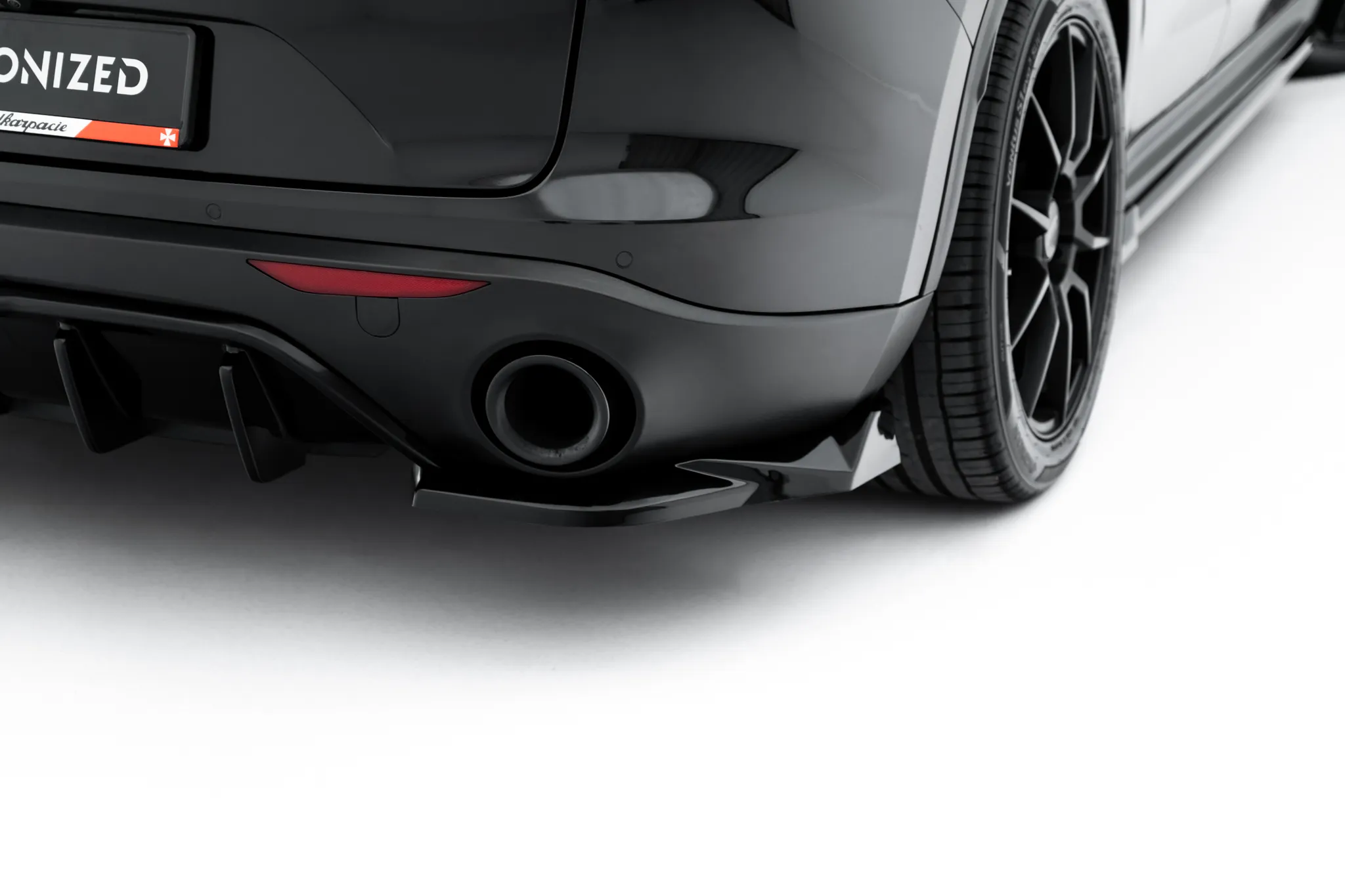Sidesplitters bak V.2 Alfa Romeo Stelvio 2016 - 2025 | Glossy Black Edition – bilde 2