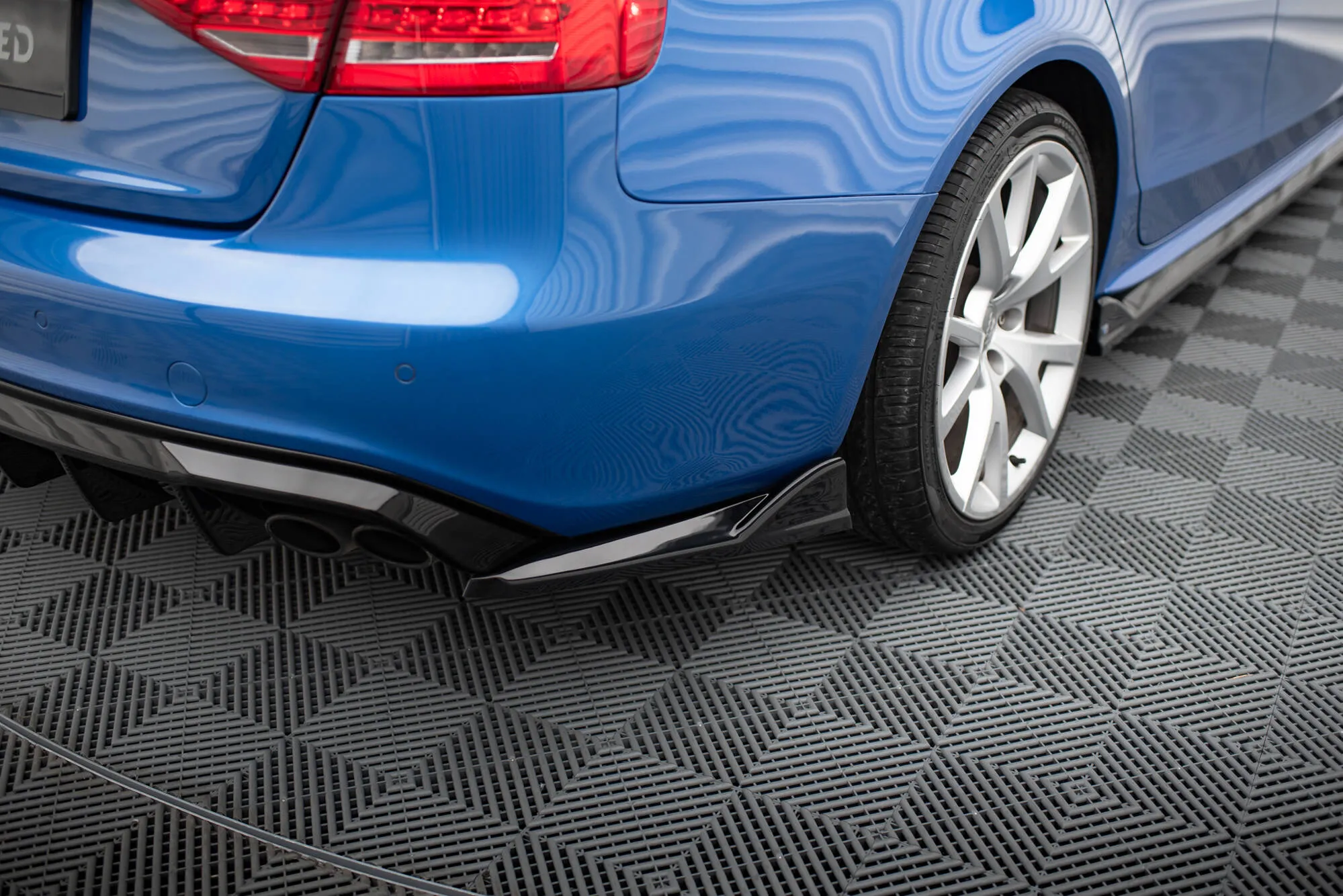 Sidesplitters bak V.2 Audi A4 S-Line B8 2008-2011 | Glossy Black Edition