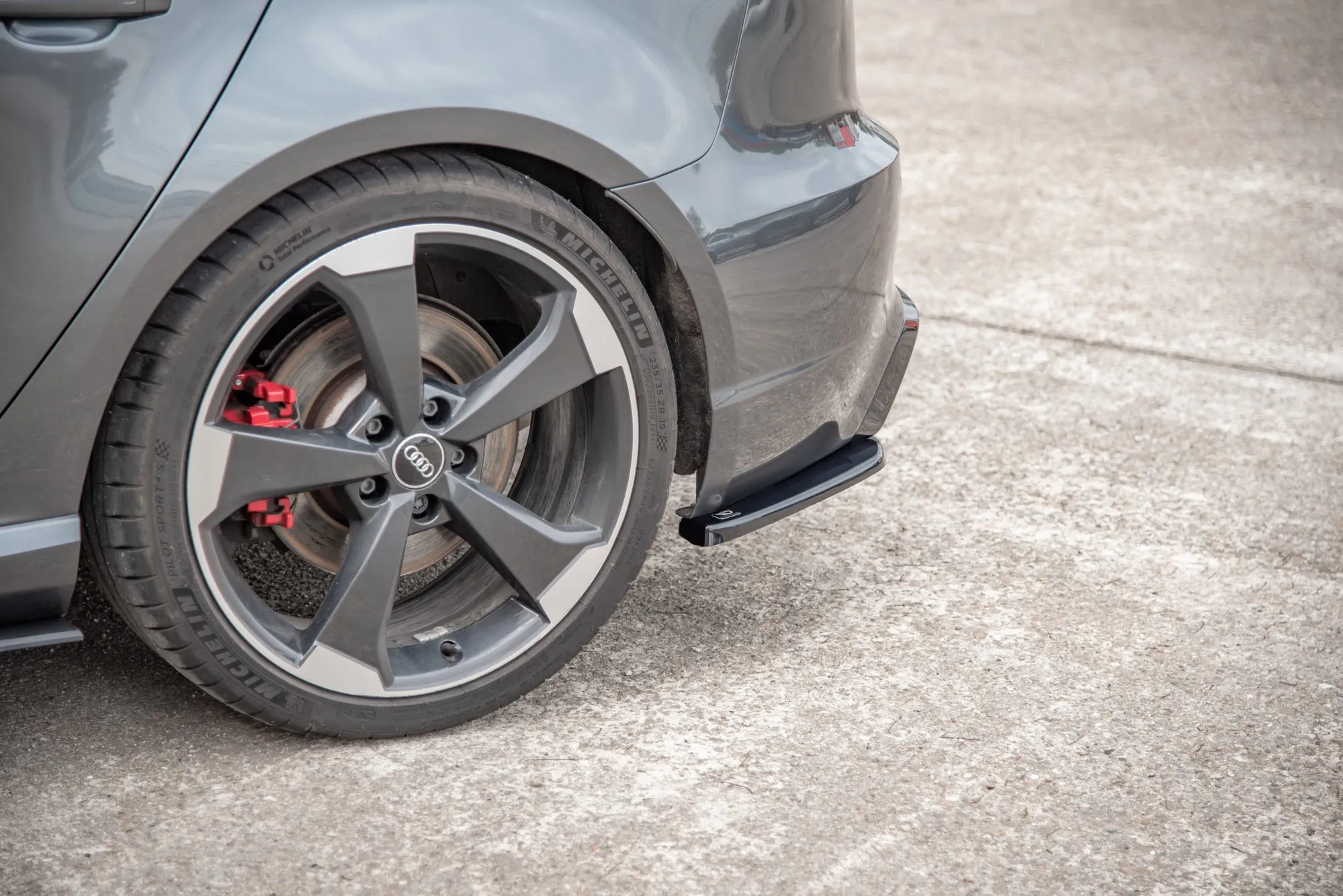 Sidesplitters bak V.2 Audi RS3 8V 2015-2016 | Glossy Black Edition