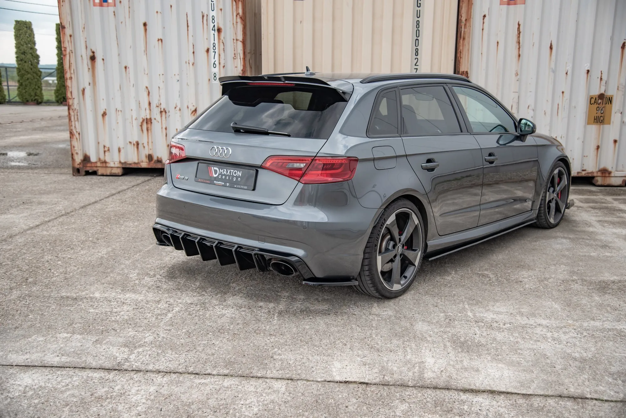 Sidesplitters bak V.2 Audi RS3 8V 2015-2016 | Glossy Black Edition – bilde 2