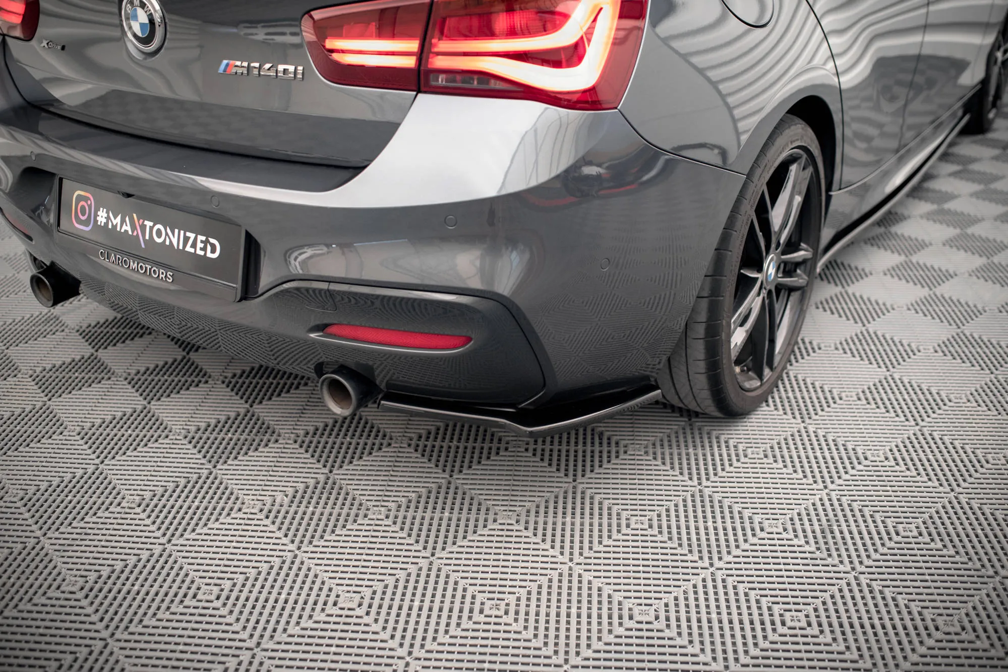 Sidesplitters bak V.2 BMW 1 (F20 / F21) M Power LCI 2015 - 2019 | Glossy Black Edition