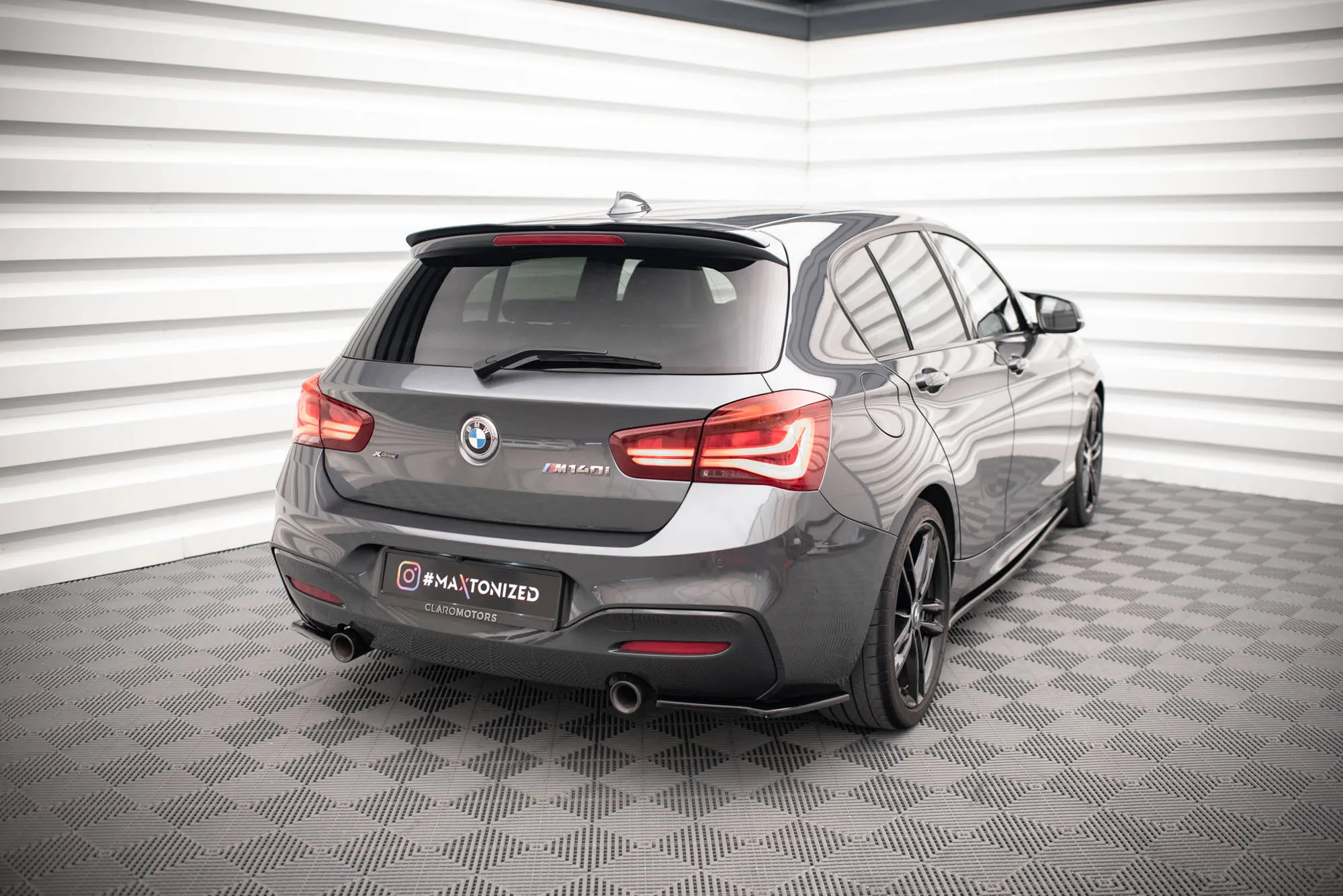Sidesplitters bak V.2 BMW 1 (F20 / F21) M Power LCI 2015 - 2019 | Glossy Black Edition – bilde 2