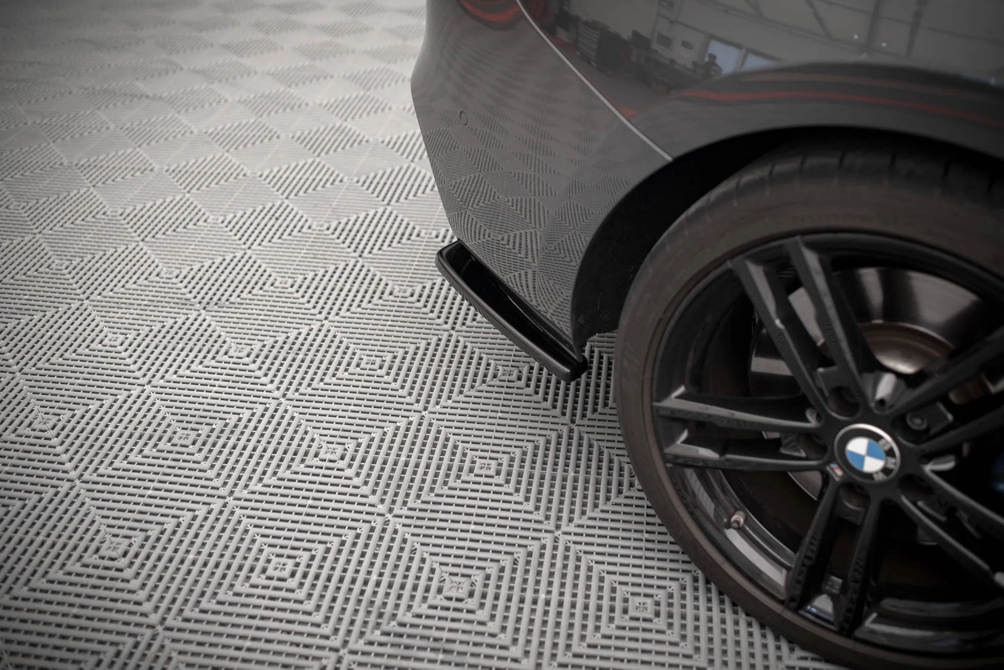 Sidesplitters bak V.2 BMW 1 (F20 / F21) M Power LCI 2015 - 2019 | Glossy Black Edition – bilde 3