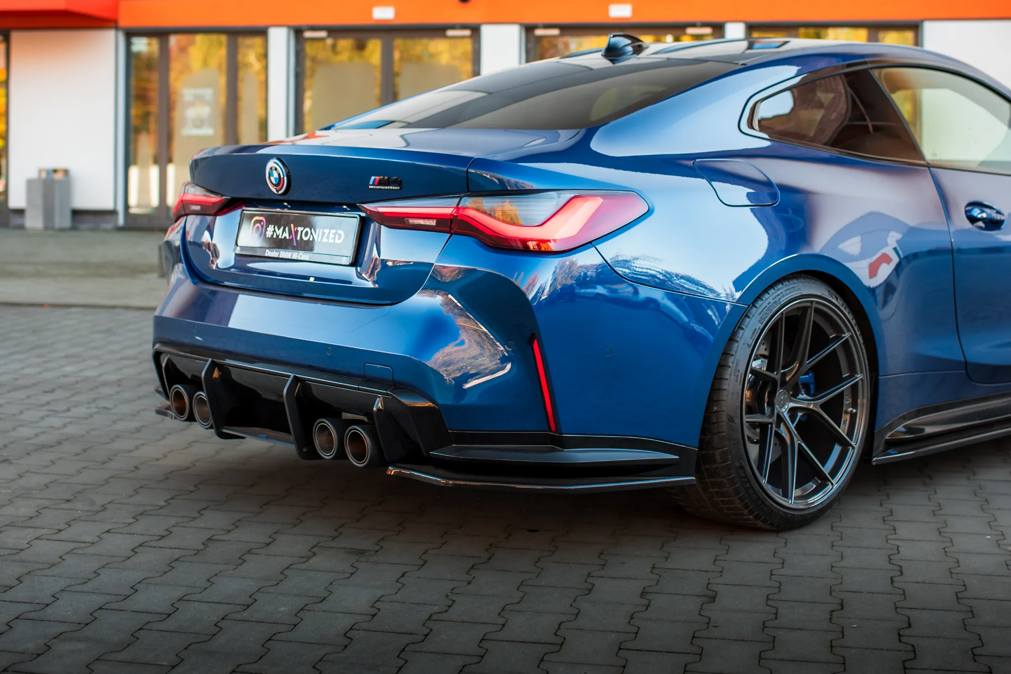 Sidesplitters bak V.2 BMW M4 G82 2021-> | Glossy Black Edition