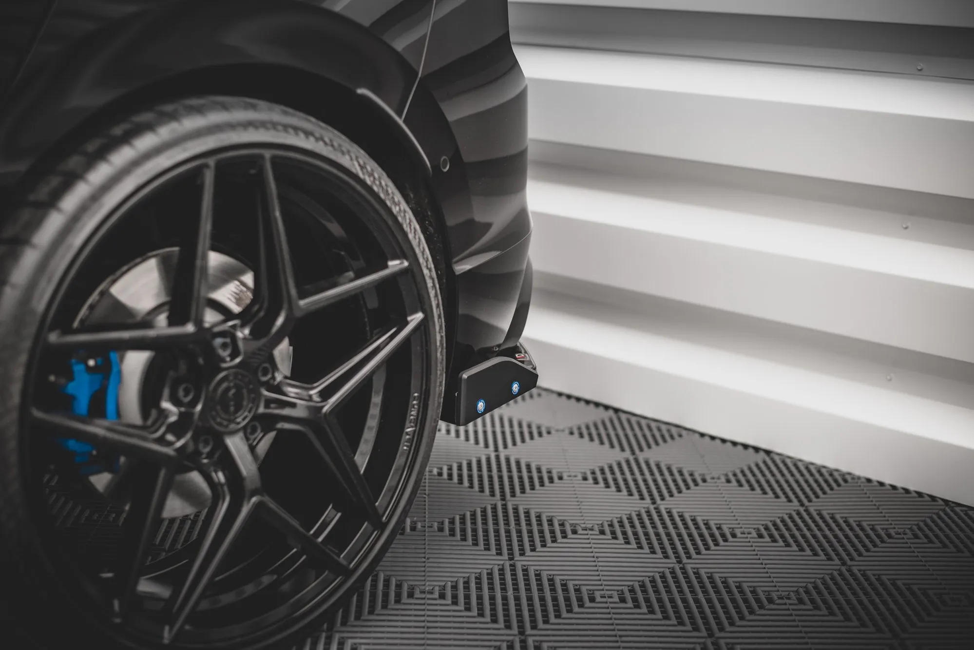 Sidesplitters bak V.2 + Flopper VW Golf R Mk8 2020 - > | Glossy Black Edition – bilde 4