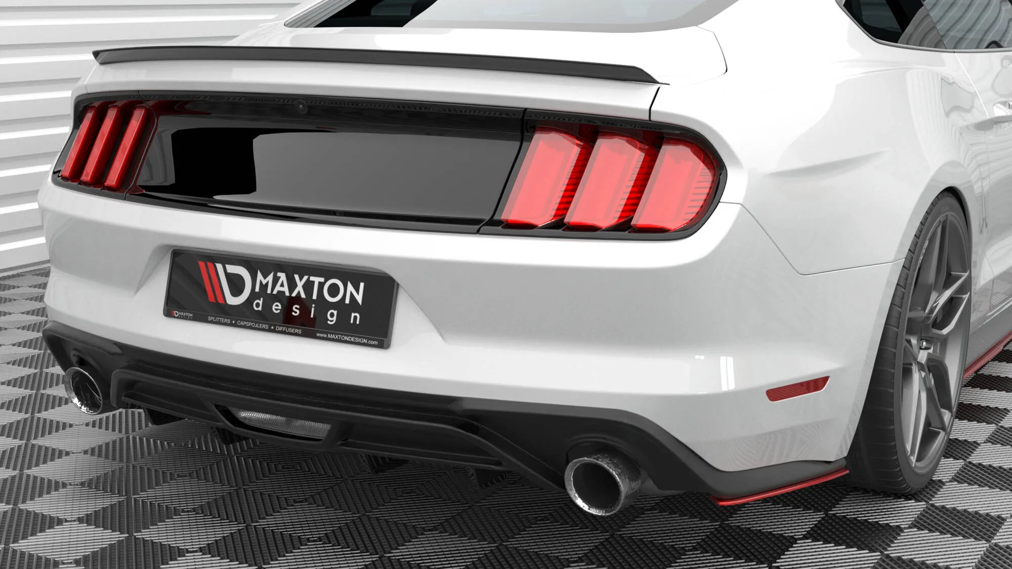 Sidesplitters bak V.2 Ford Mustang MK6 Facelift 2017 -> | Glossy Black Edition