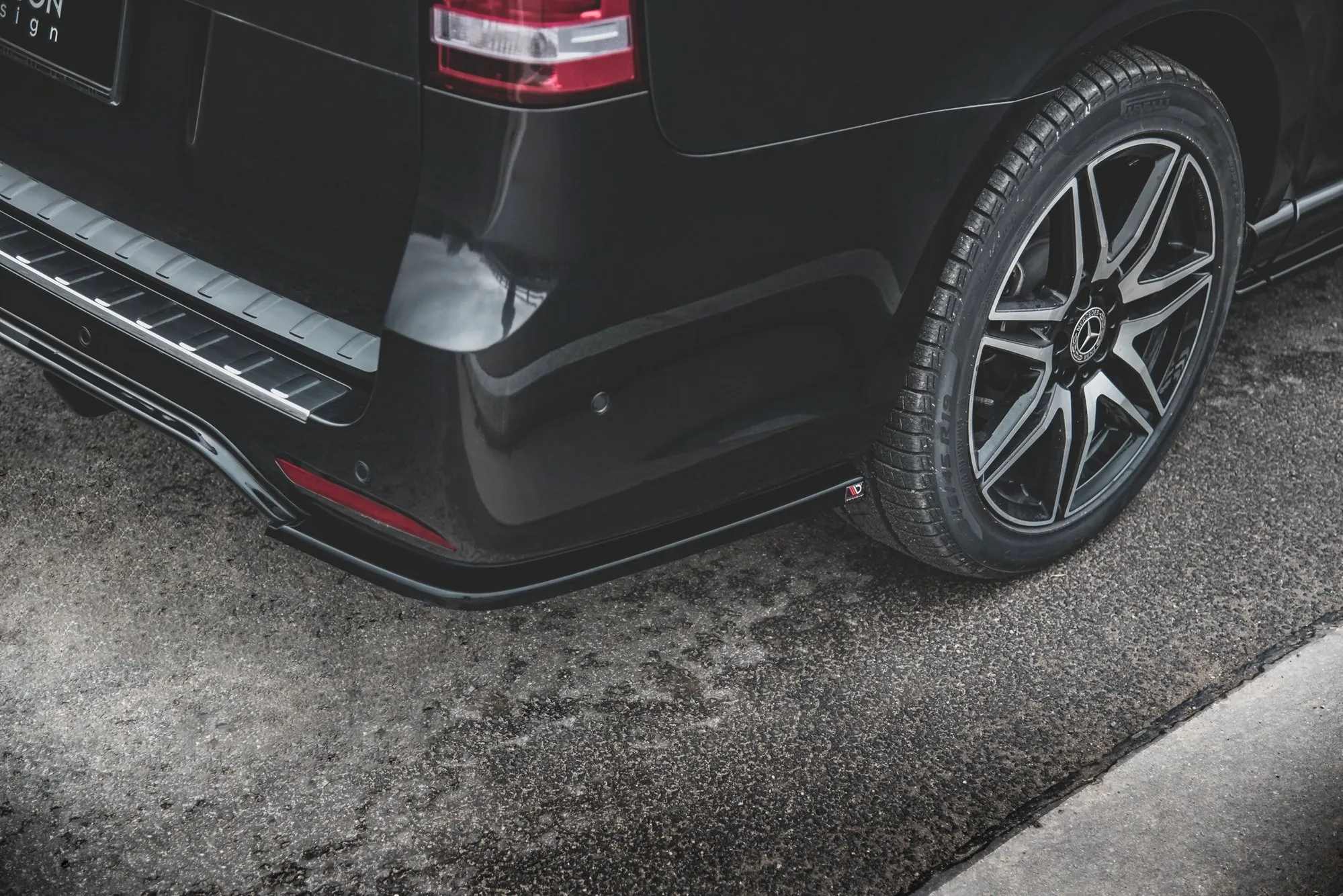 Sidesplitters bak V.2 Mercedes-Benz V-Class (W447) AMG Line Facelift 2019 - 2024 | Glossy Black Edition