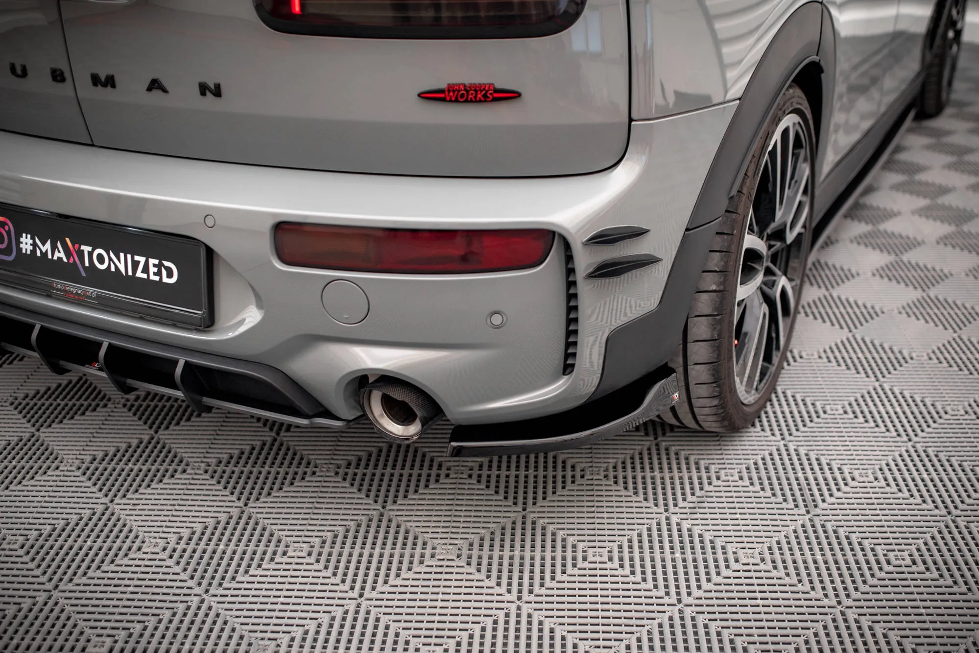 Sidesplitters bak V.2 Mini Clubman II F54 (John Cooper Works) 2015-2019 | Glossy Black Edition