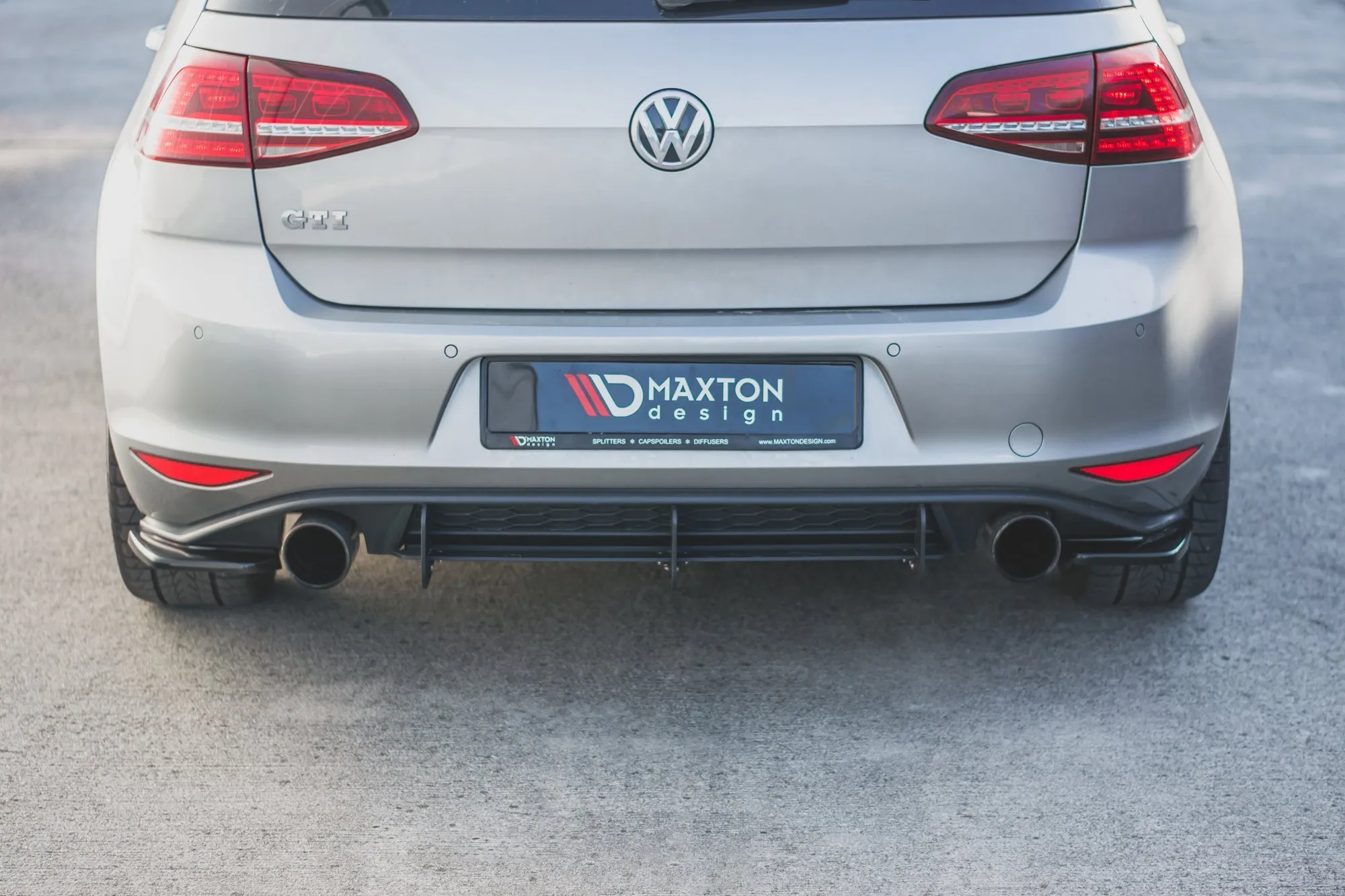 Sidesplitters bak V.2 Volkswagen Golf 7 GTI 2012 - 2019 | Glossy Black Edition – bilde 2