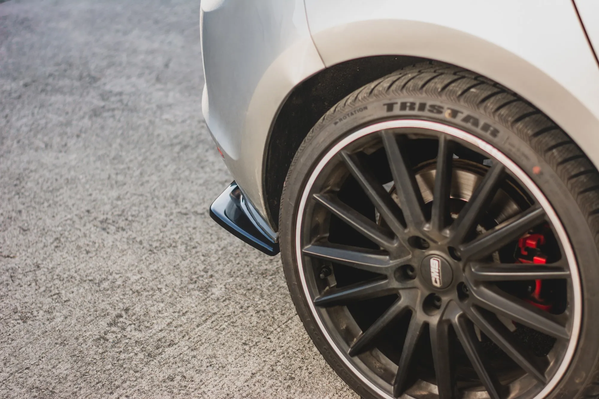 Sidesplitters bak V.2 Volkswagen Golf 7 GTI 2012 - 2019 | Glossy Black Edition – bilde 5