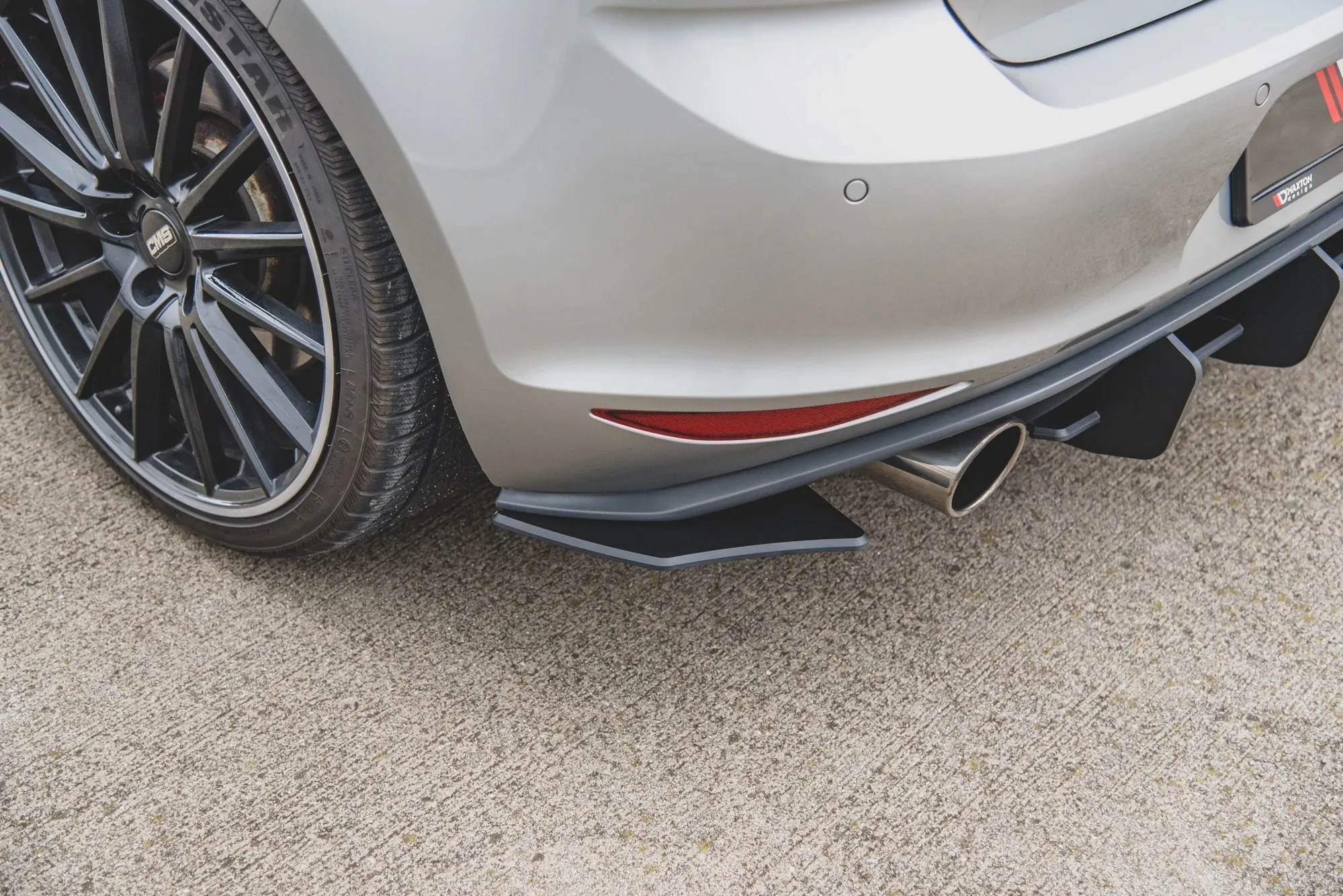 Sidesplitters bak V.2 VW Golf 7 GTI 2013 - 2017 | Street Pro Black Edition