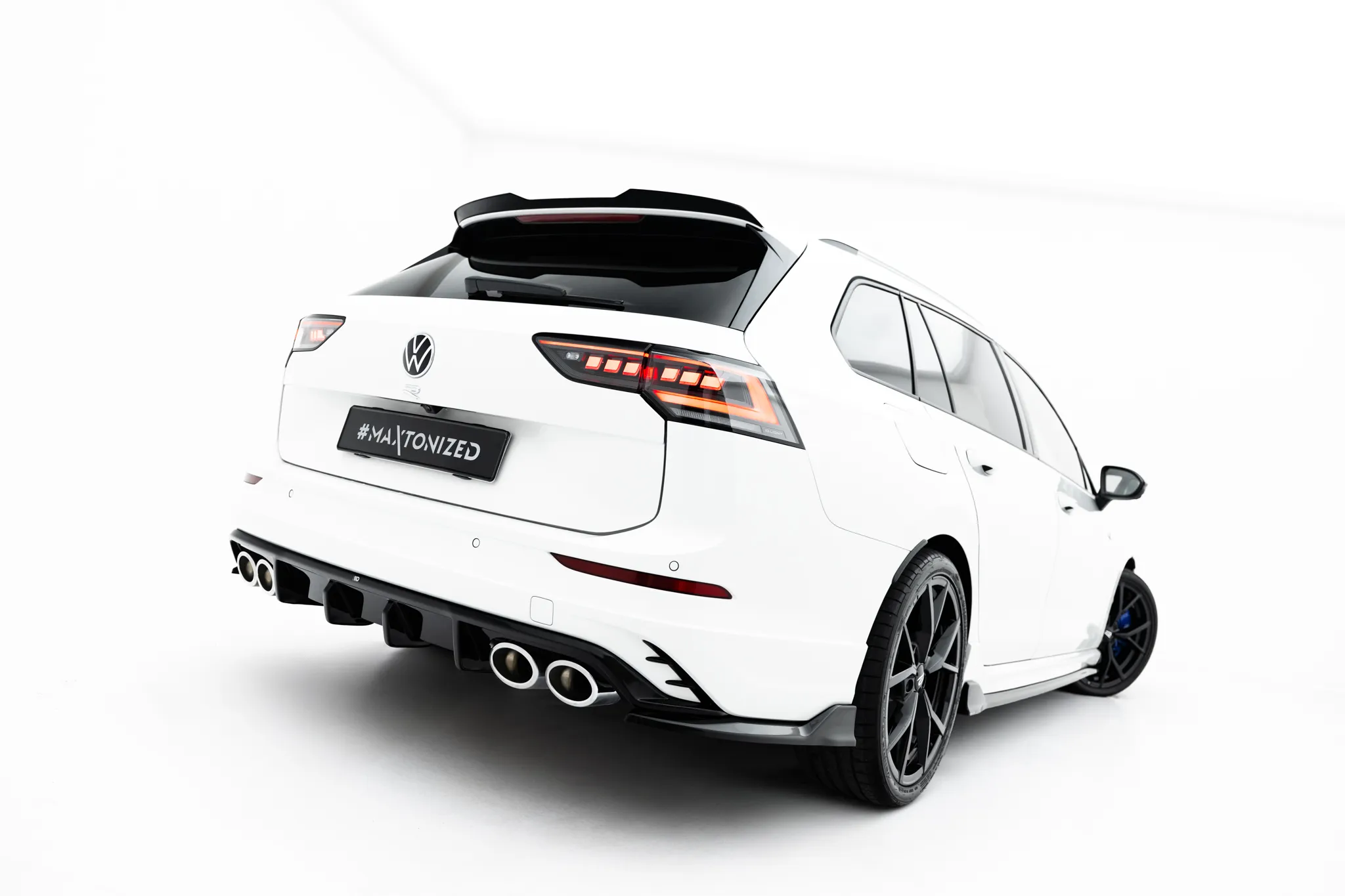 Sidesplitters bak V.2 VW Golf R Variant VIII Facelift 2024 -> | Glossy Black Edition – bilde 2