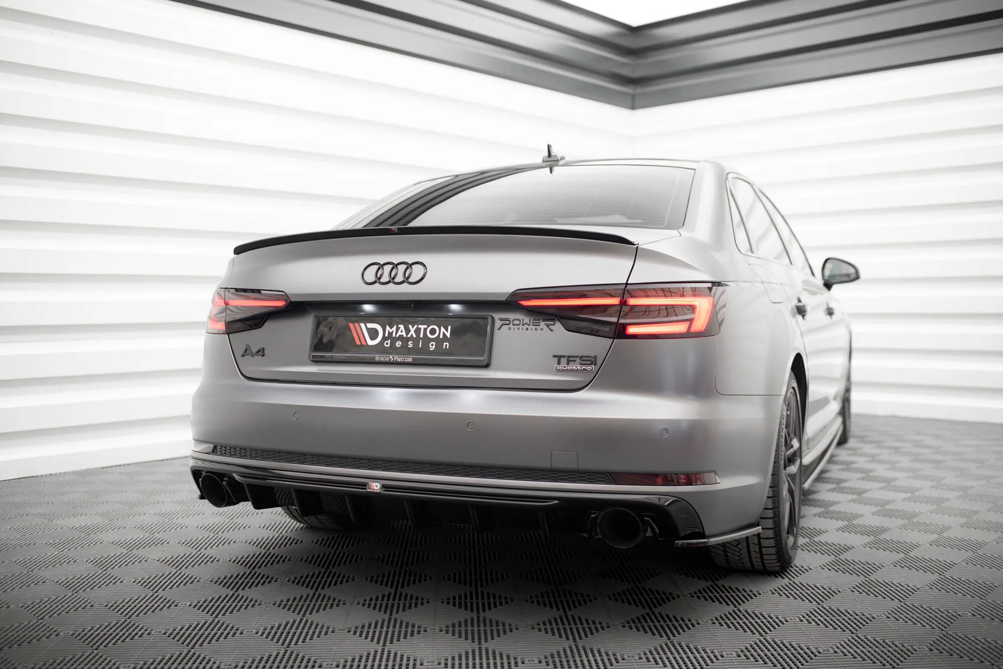 Sidesplitters bak V.3 Audi S4 (B9) 2016-2019 / A4 S-Line (B9) 2015-2019 | Glossy Black Edition – bilde 3