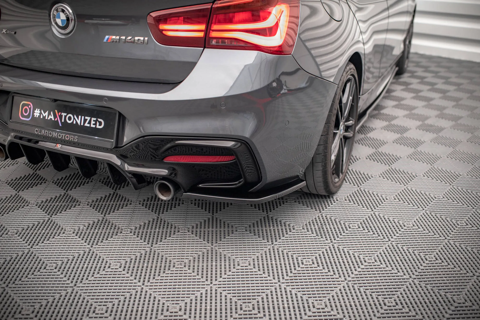 Sidesplitters bak V.3 BMW 1 (F20 / F21) M Power LCI 2015 - 2019 | Glossy Black Edition