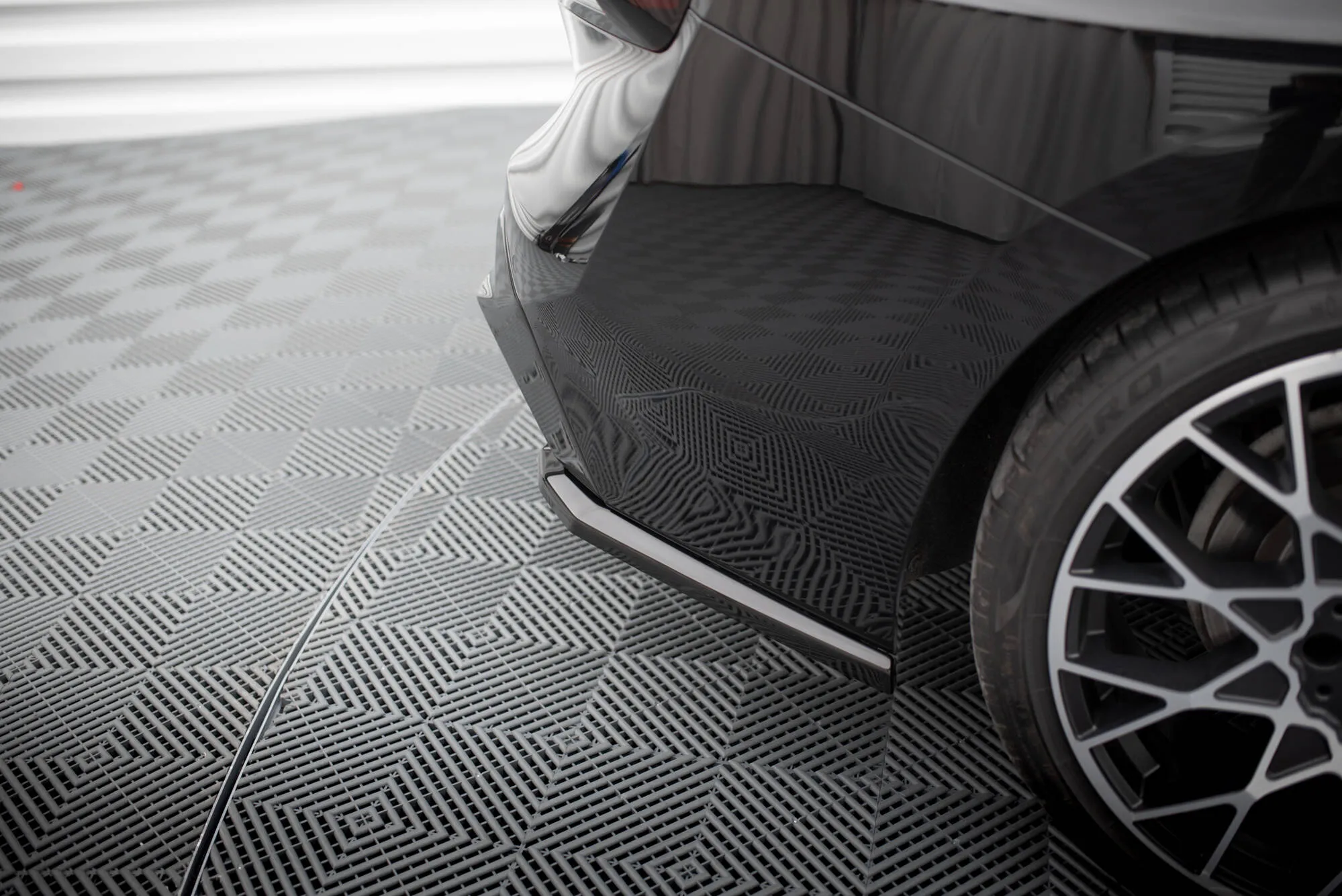 Sidesplitters bak V.3 BMW 2 Coupe (G42) 2021 - > | Glossy Black Edition – bilde 3