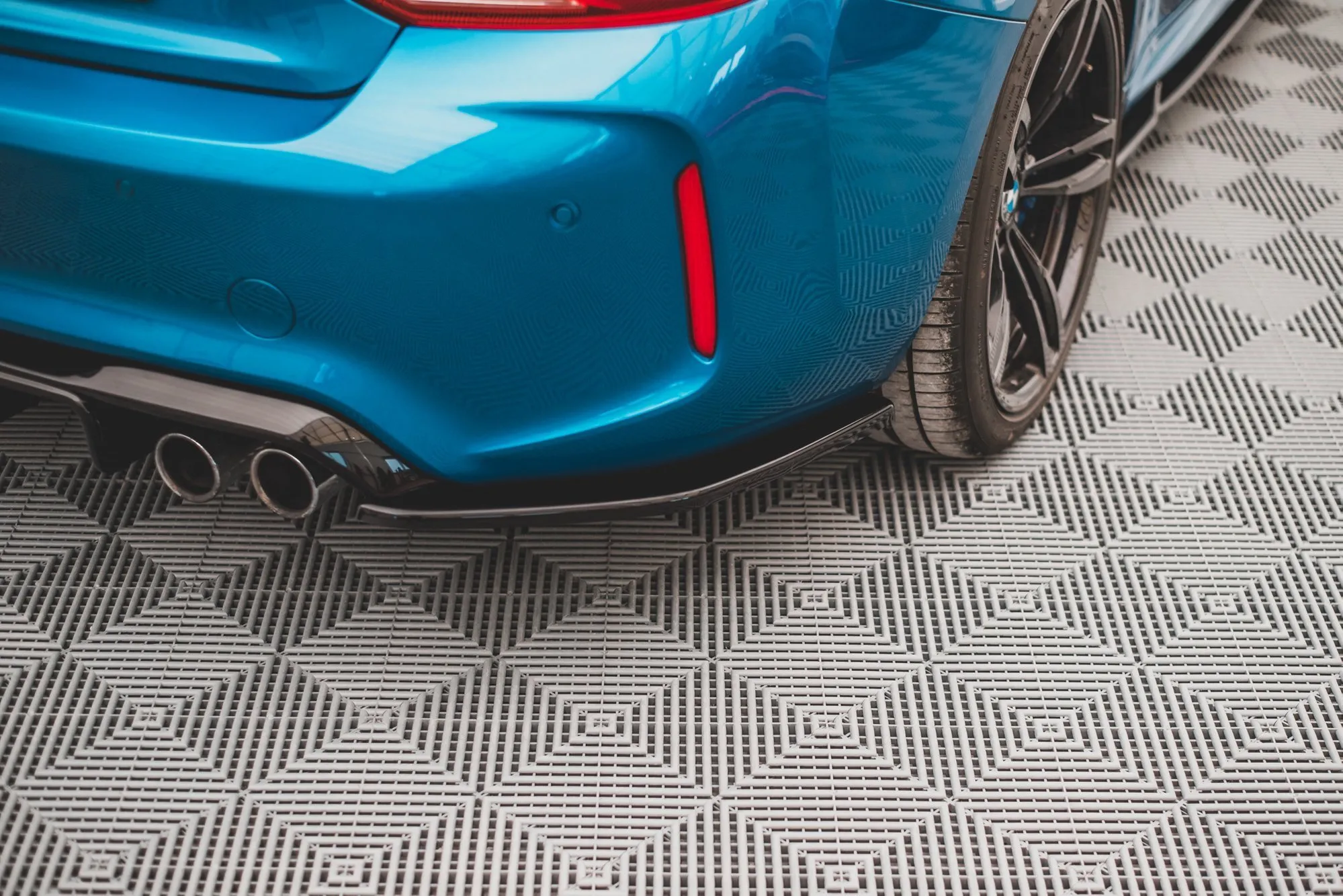 Sidesplitters bak V.3 BMW M2 F87 2016 -> | Glossy Black Edition