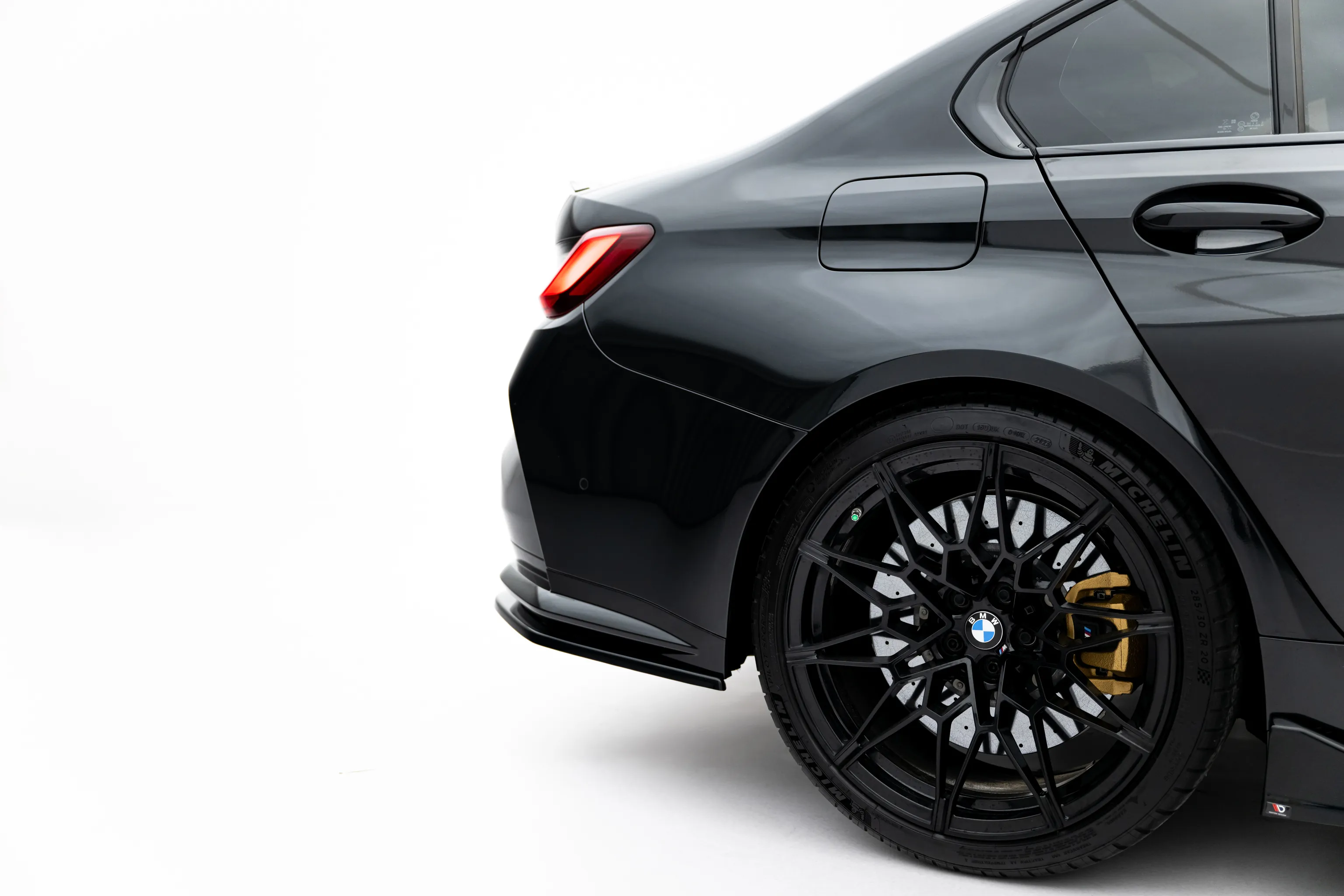 Sidesplitters bak V.3 BMW M3 G80 2021 -> | Glossy Black Edition – bilde 5