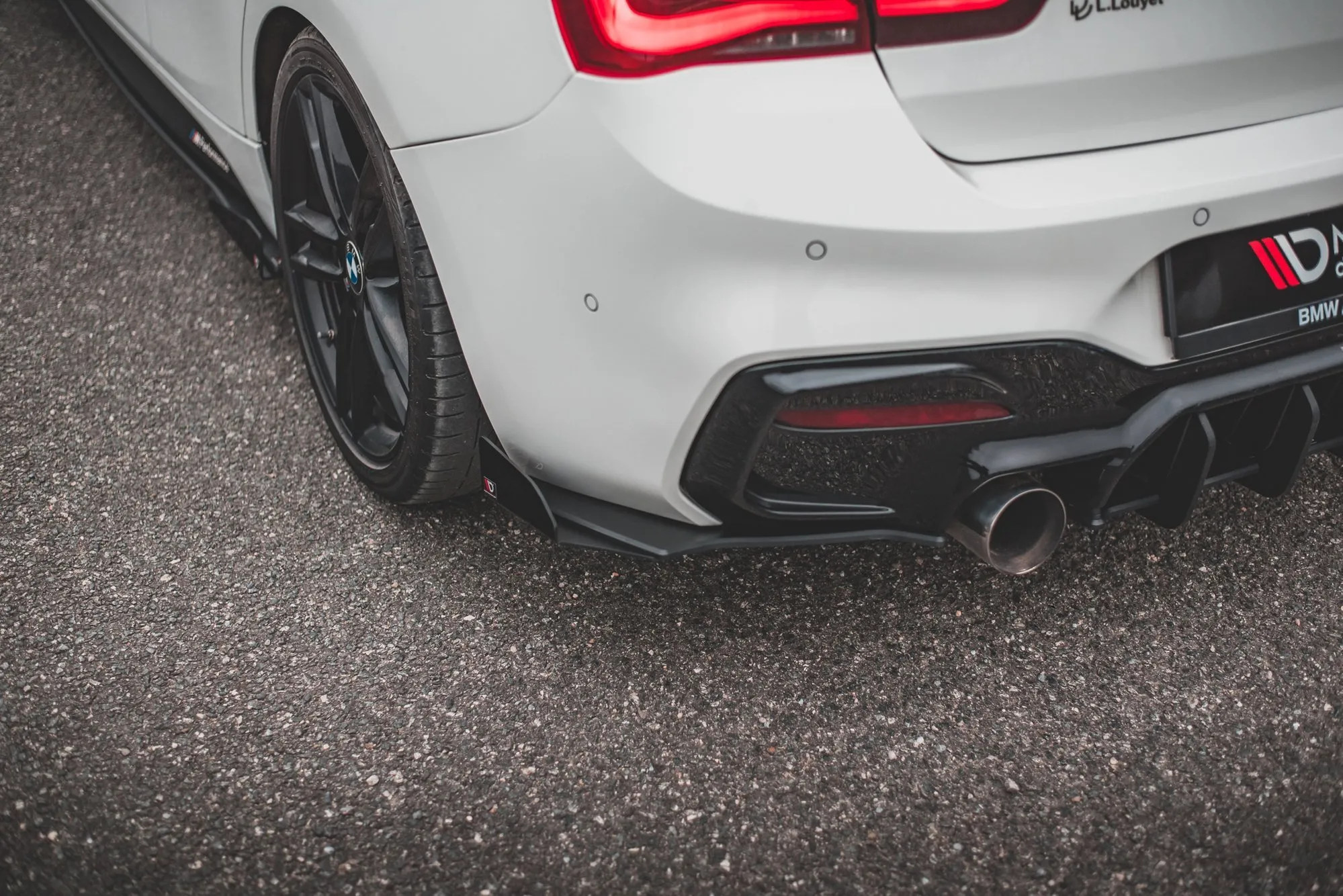 Sidesplitters bak V.3 + Flopper BMW 1 (F20) M Pack LCI 2015 - 2019 | Street Pro Black Edition