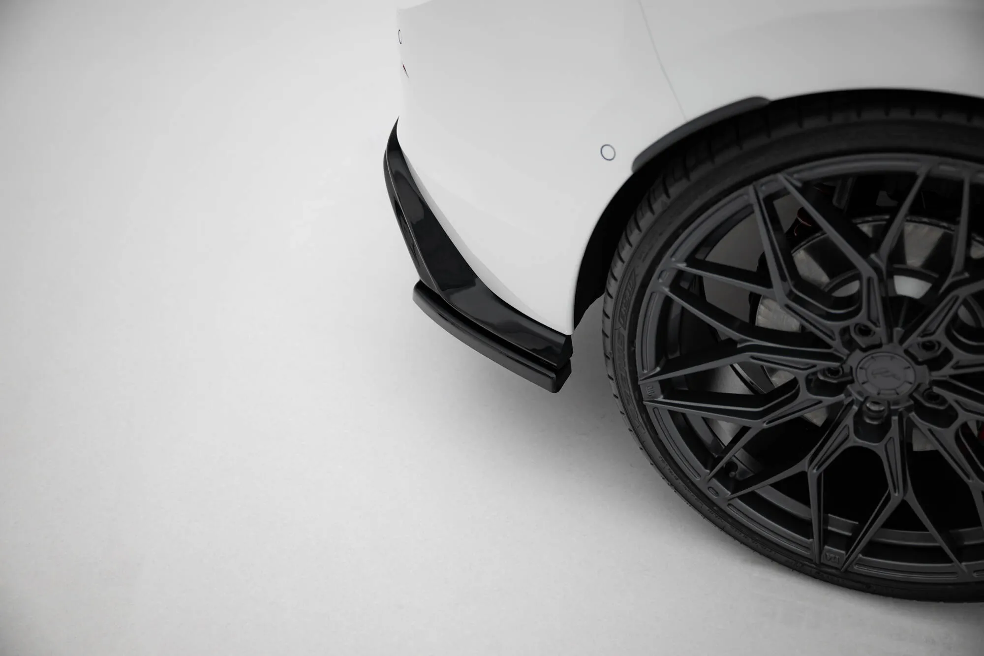 Sidesplitters bak V.3 VW Golf 8 GTI / GTE 2019 -> | Glossy Black Edition – bilde 3