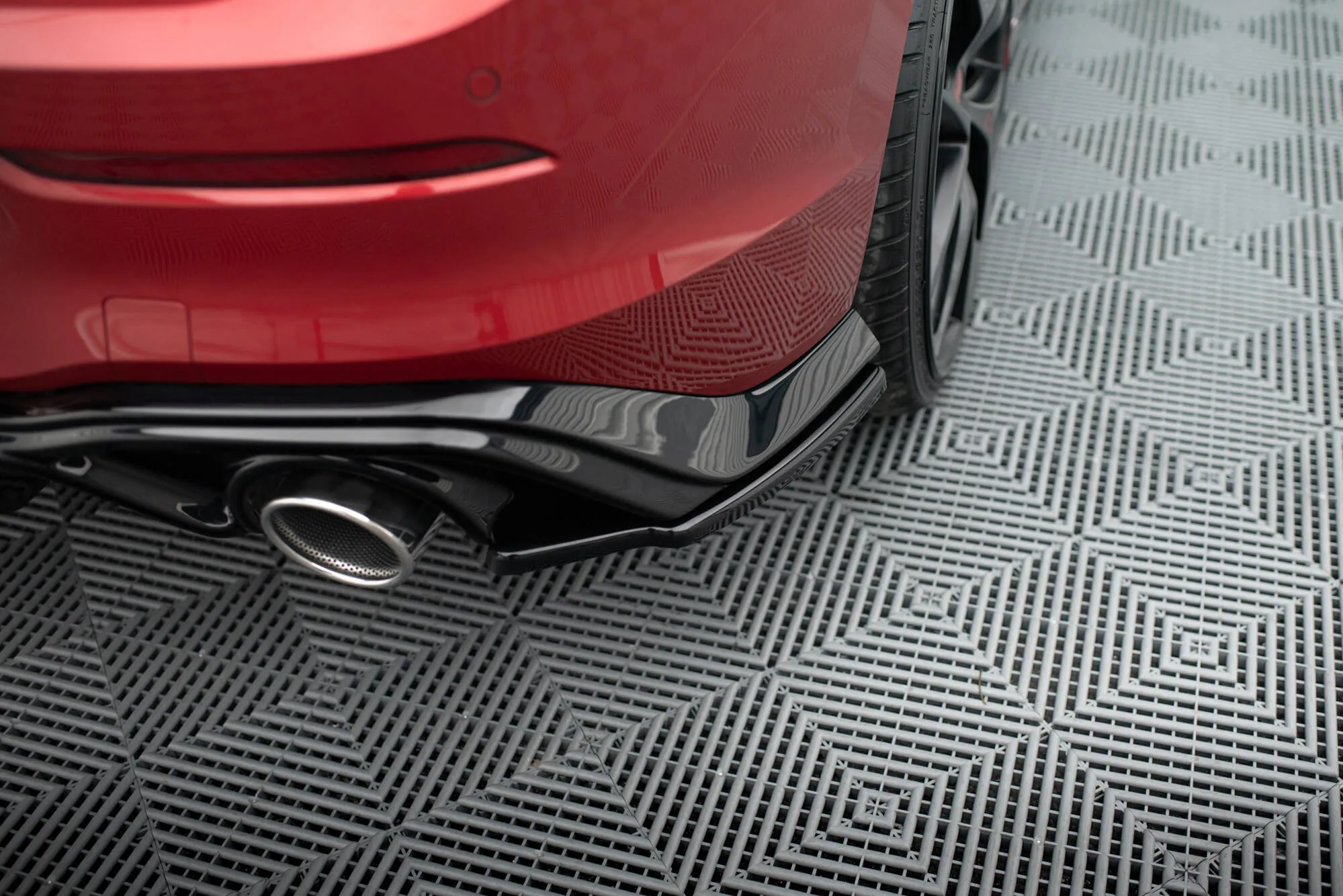 Sidesplitters bak V.3 VW Golf 8 GTI / GTE 2019 -> | Glossy Black Edition – bilde 6