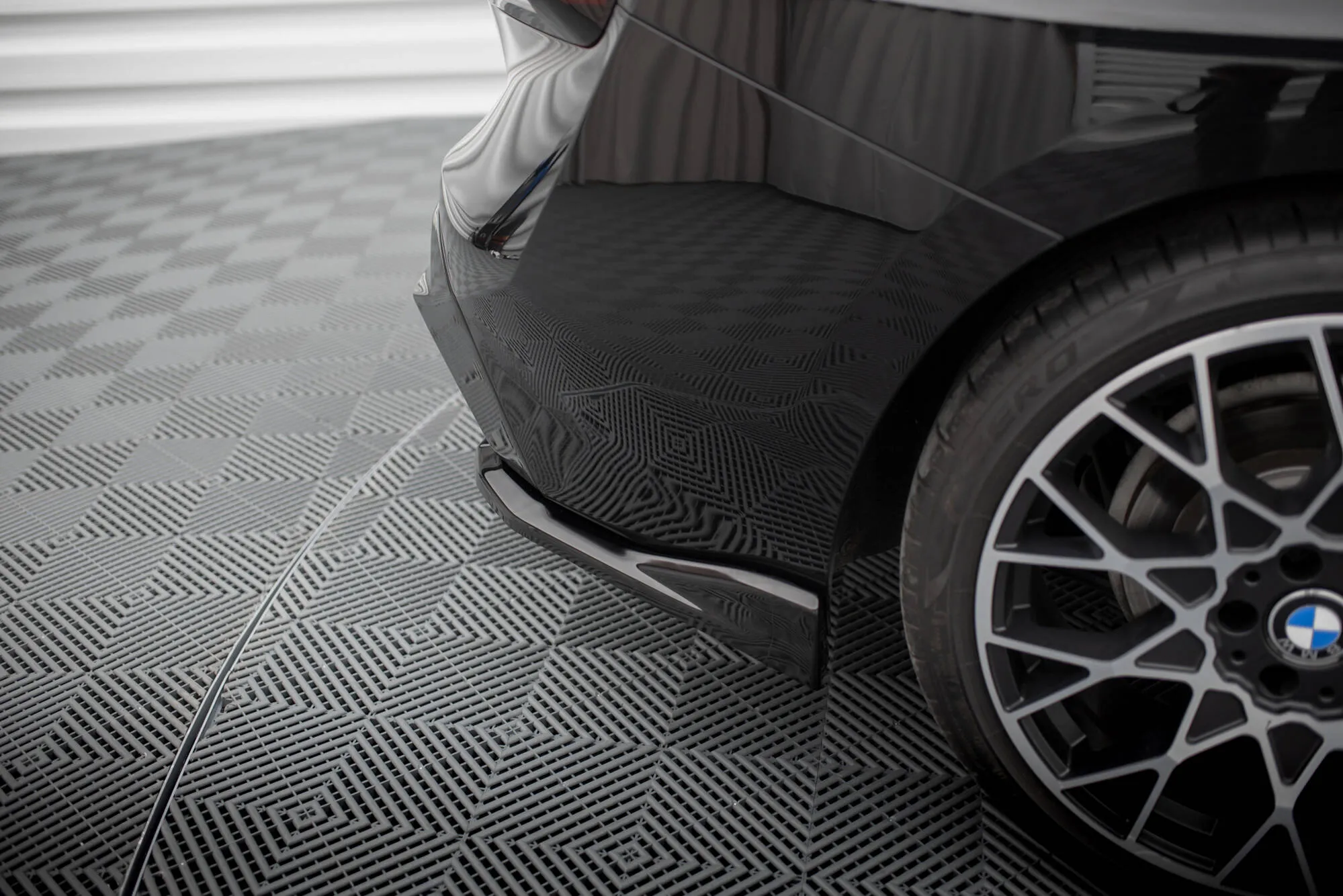 Sidesplitters bak V.4 BMW 2 Coupe (G42) 2021 - > | Glossy Black Edition – bilde 3