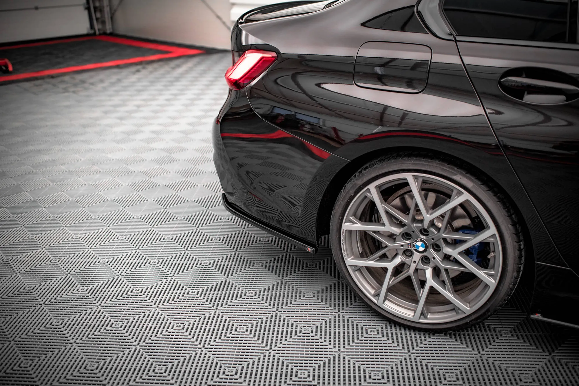 Sidesplitters bak V.4 BMW 3 G20 M-Pack 2019-2022 | Glossy Black Edition – bilde 3