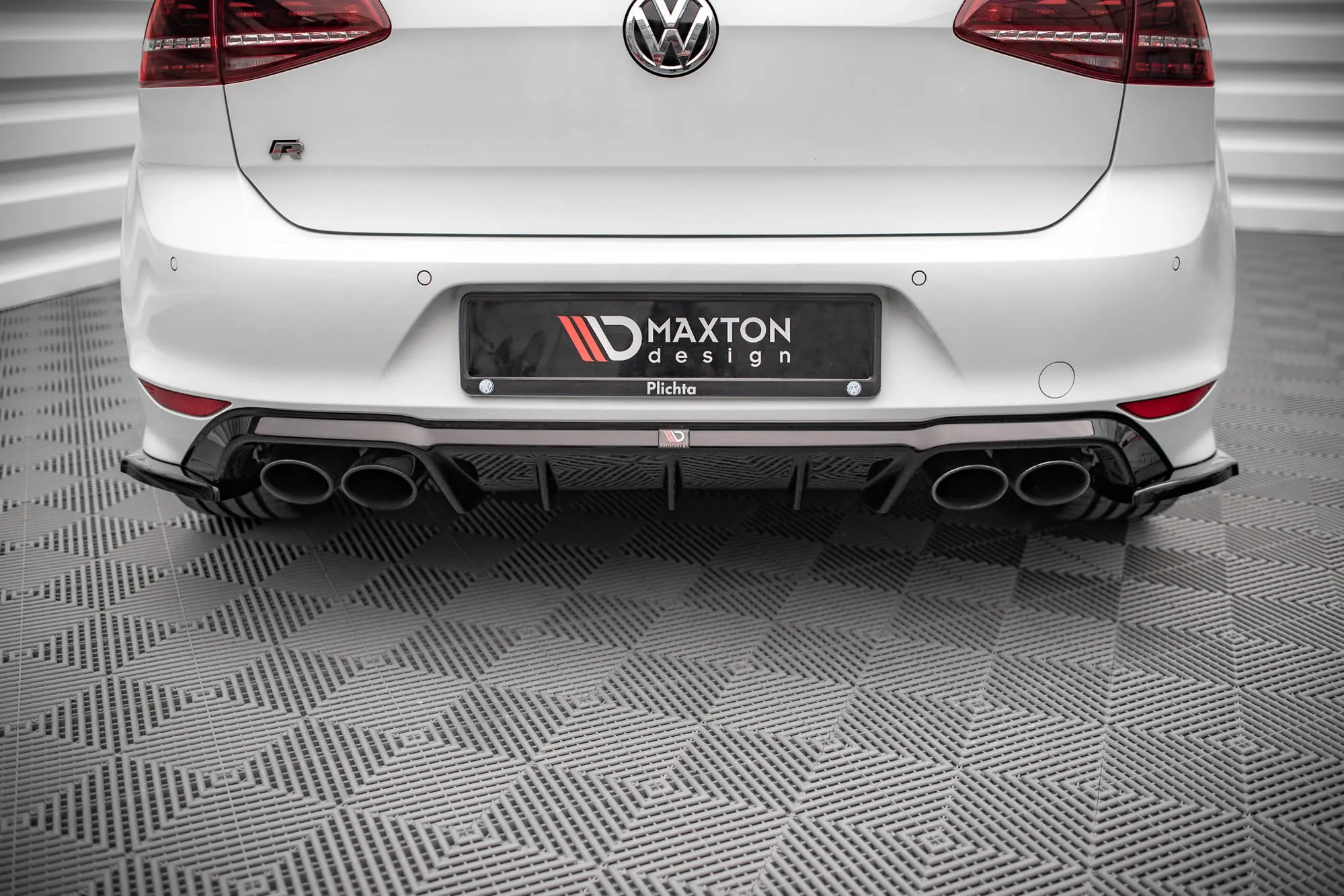 Sidesplitters bak V.4 Volkswagen Golf 7 R/R-Line 2013-2016 | Glossy Black Edition – bilde 5