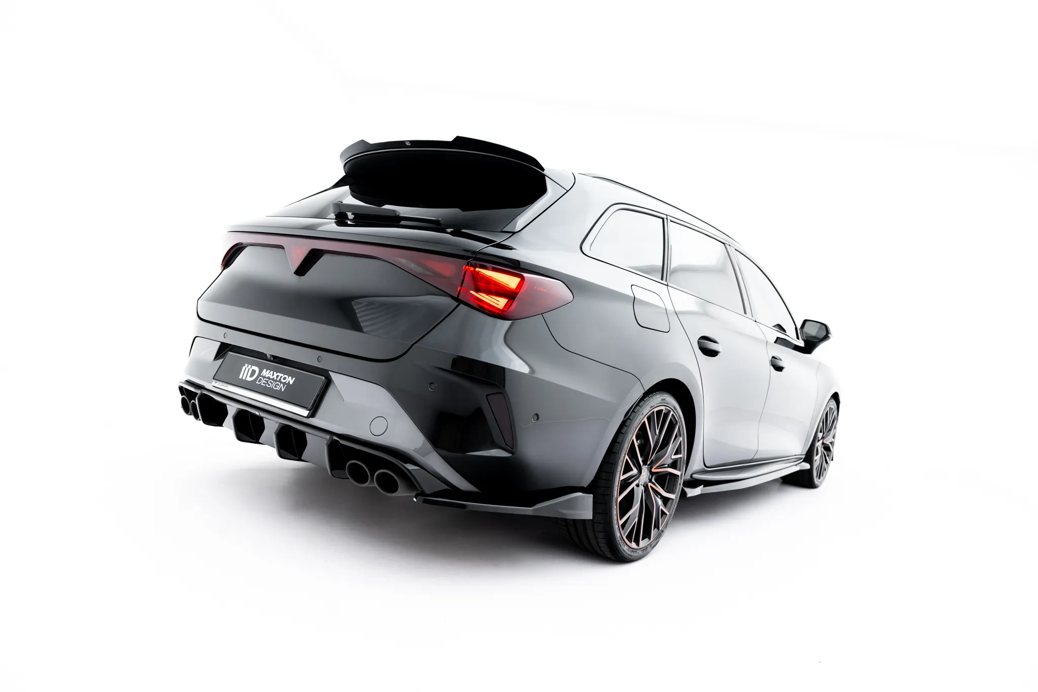 Sidesplitters bak V.5 Cupra Leon 2020-2026 | Glossy Black Edition – bilde 4