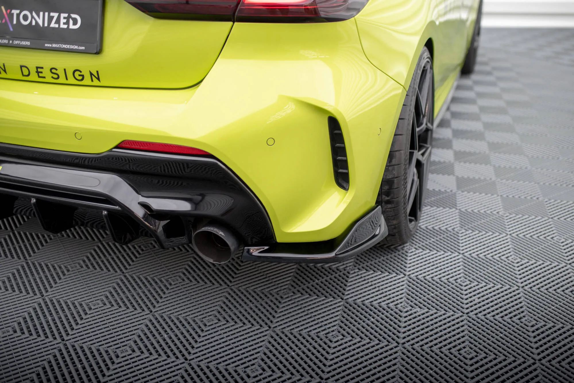 Sidesplitters bak V.8 BMW 1 (F40) M-Pack / BMW M135i (F40) 2019 - 2024 | Glossy Black Edition