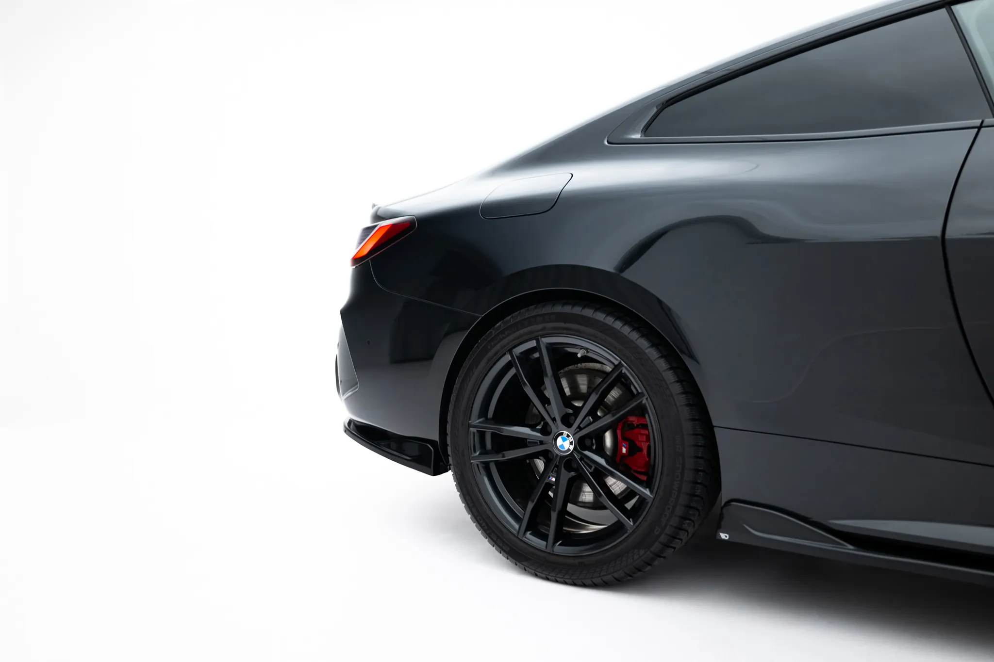 Sidesplitters bak V.8 BMW 4 M-Pack G22 2020-> | Glossy Black Edition – bilde 4