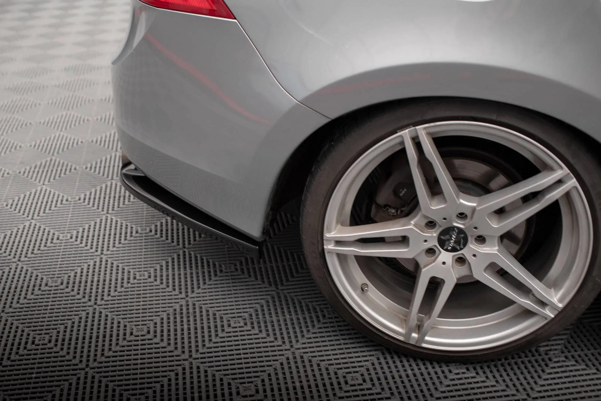 Sidesplitters bak Volvo S60 R-Design II 2010 - 2013 | Glossy Black Edition – bilde 3