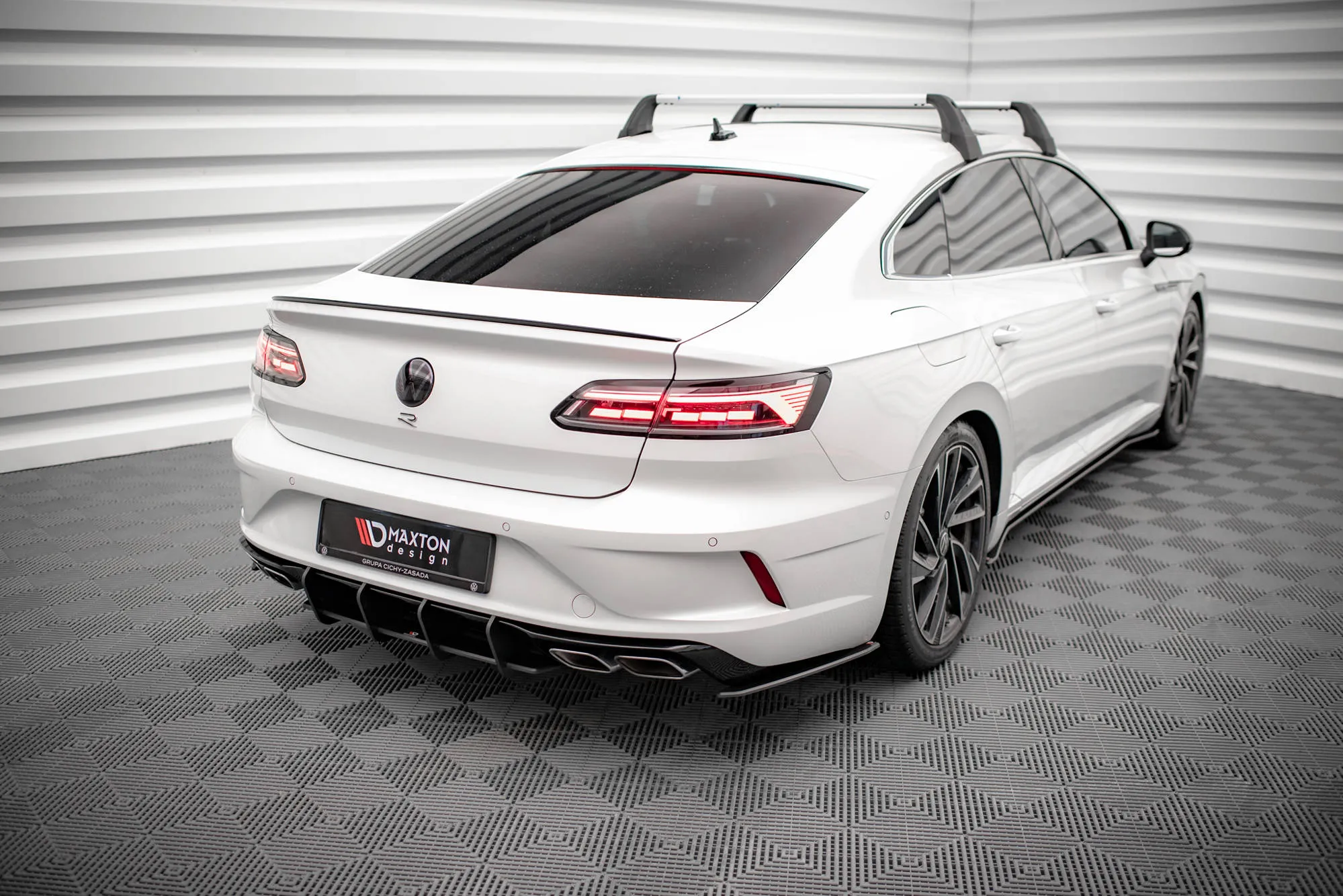 Sidesplitters bak VW Arteon R 2020 - 2025 | Street Pro Black Edition – bilde 2