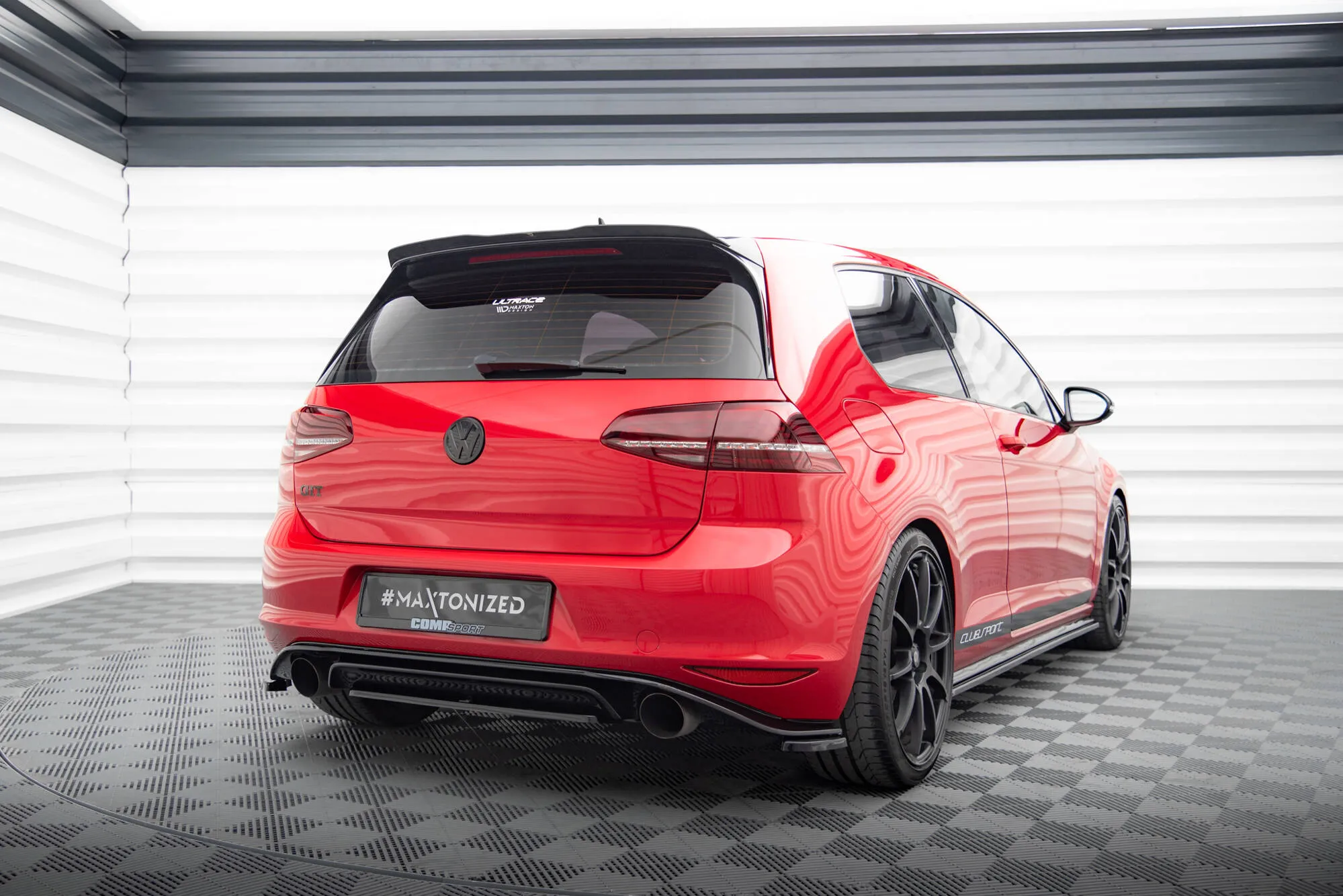 Sidesplitters bak VW Golf VII GTI Clubsport 2016 - 2017 | Glossy Black Edition – bilde 2