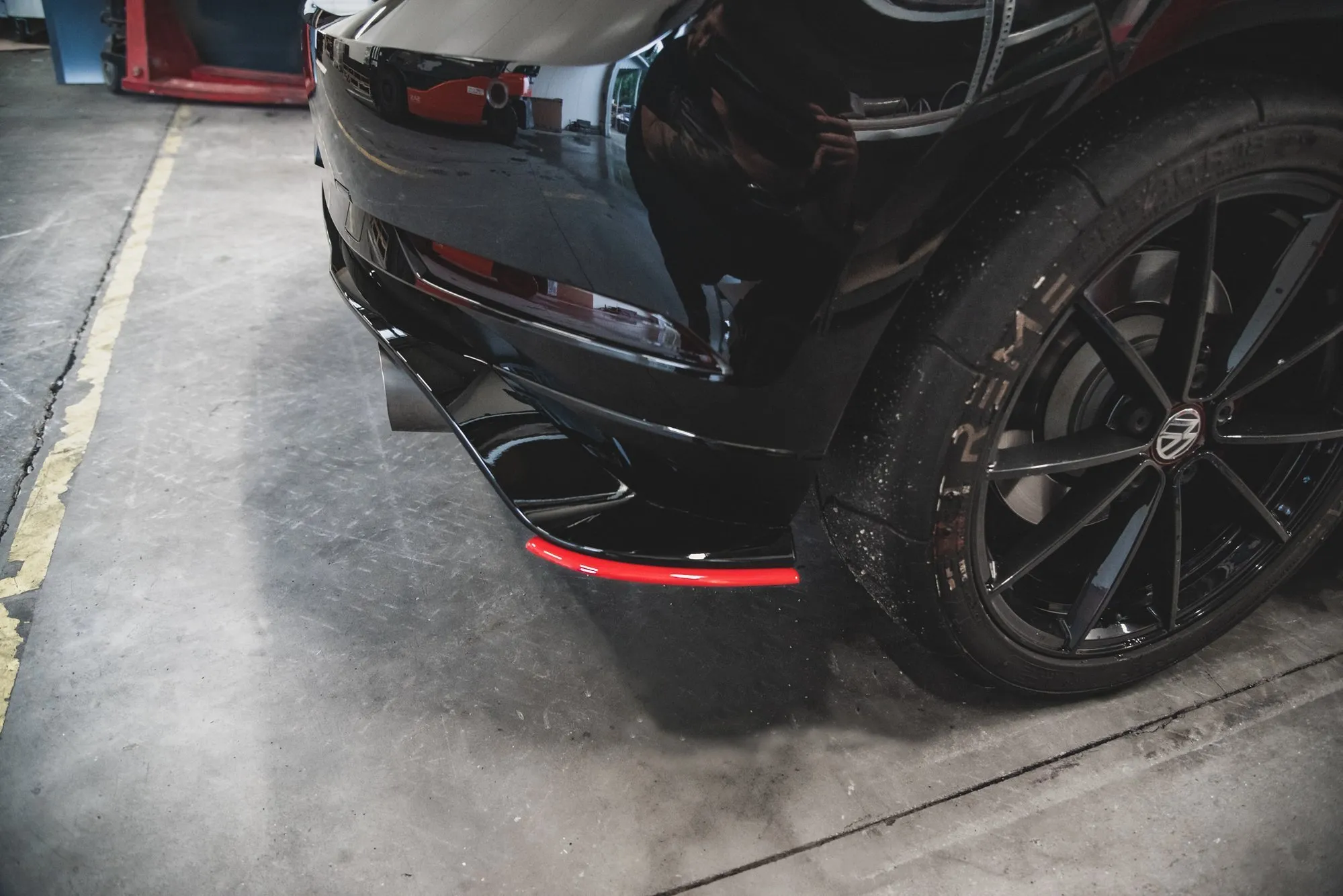 Sidesplitters bak VW Golf VII GTI Tcr 2019 | Glossy Black Edition – bilde 6