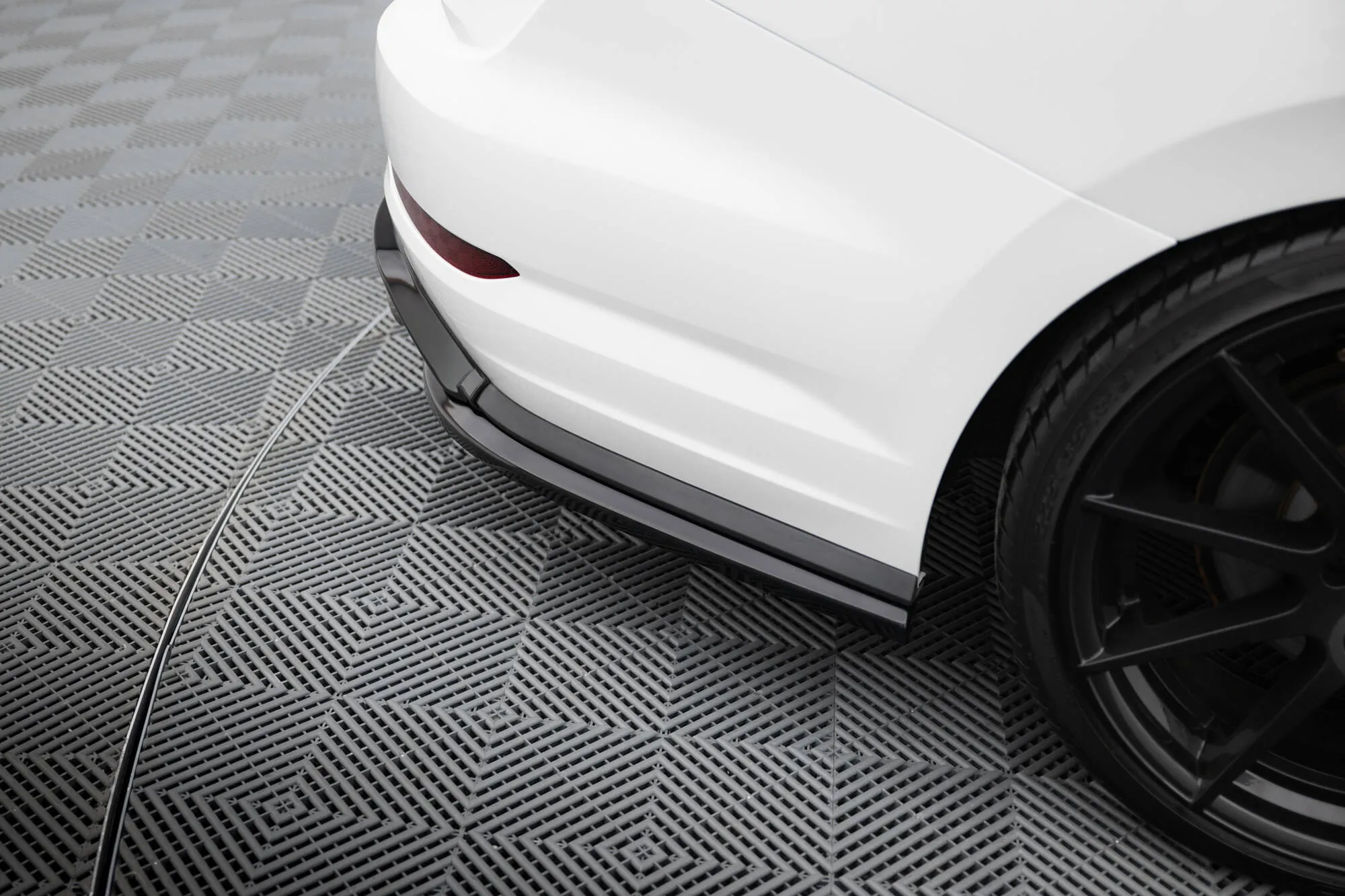 Sidesplitters bak VW Jetta Gli VII Facelift 2 2024 -> | Glossy Black Edition – bilde 2