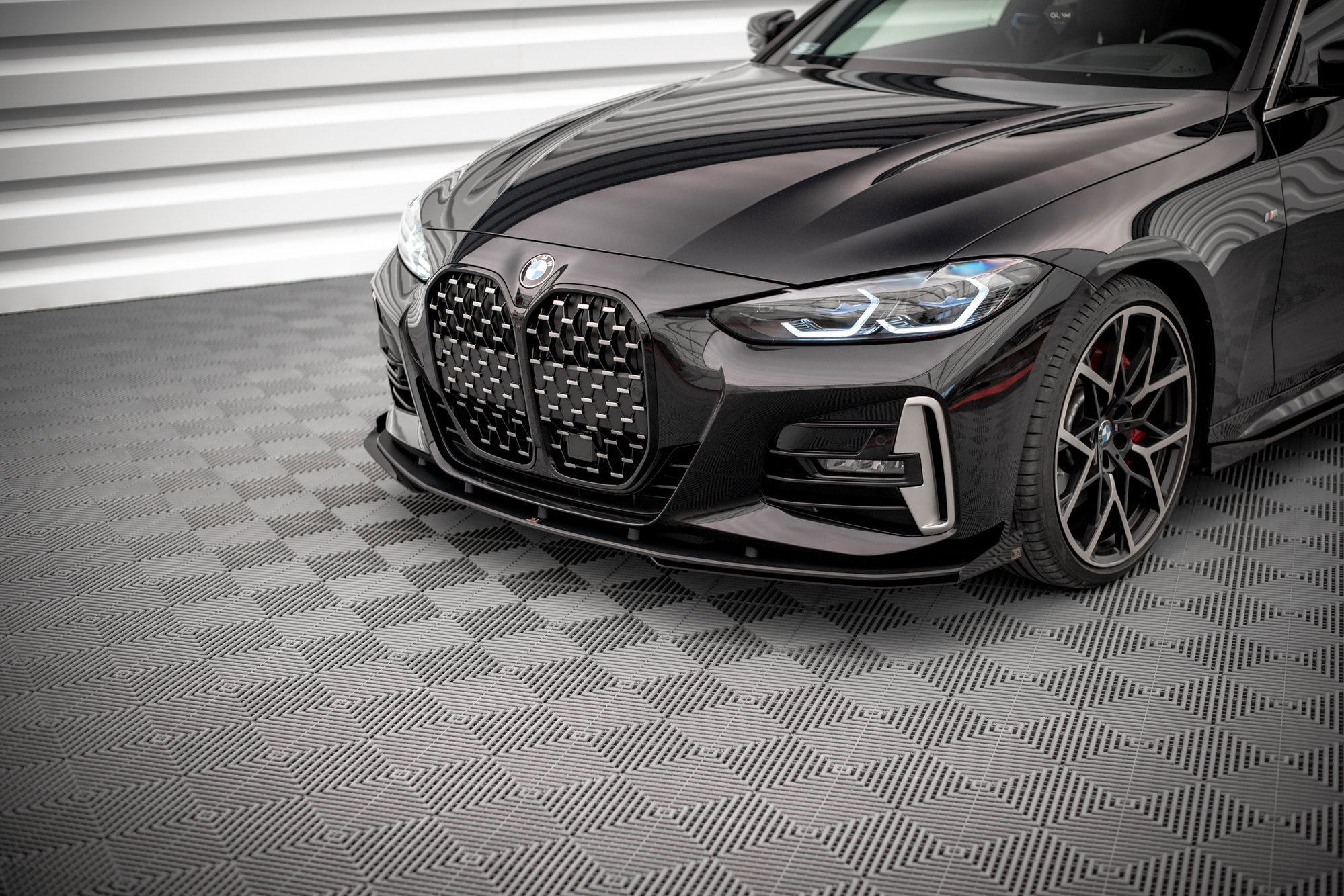 Sidesplitters + Frontspoiler BMW 4 (M-Pack/M440i) (G22/G23) 2020 -> | Sport Glossy Black Edition – bilde 3
