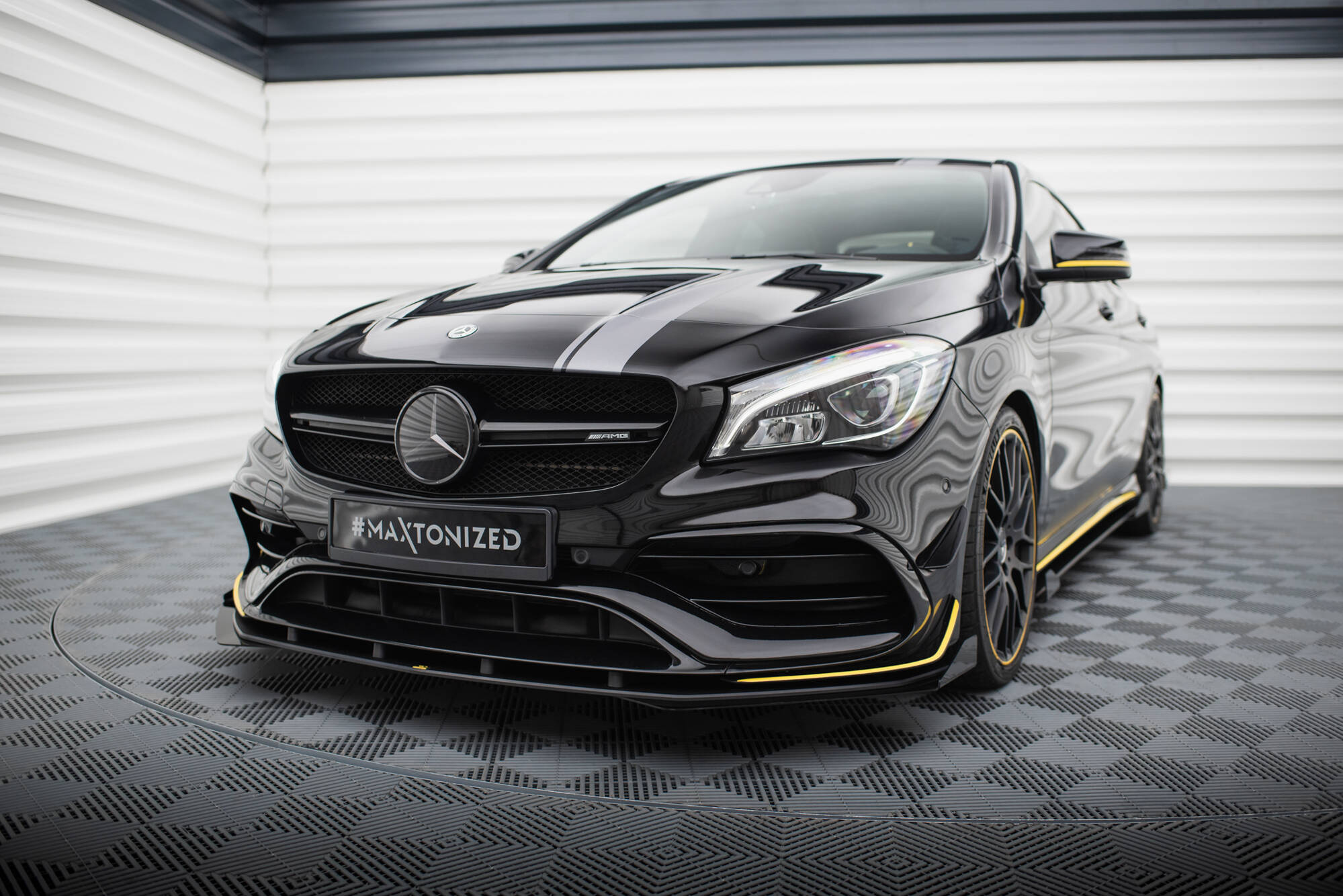 Sidesplitters + Frontspoiler Mercedes-Benz AMG CLA 45 Aero (C117) Facelift 2017 - 2019 | Sport Glossy Black Edition