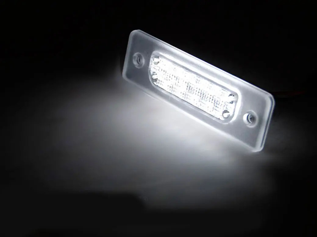 Skiltlys LED BMW 5 (E34) / M5 1988-1996 / BMW 7 (E32) 1986-1994 – bilde 2