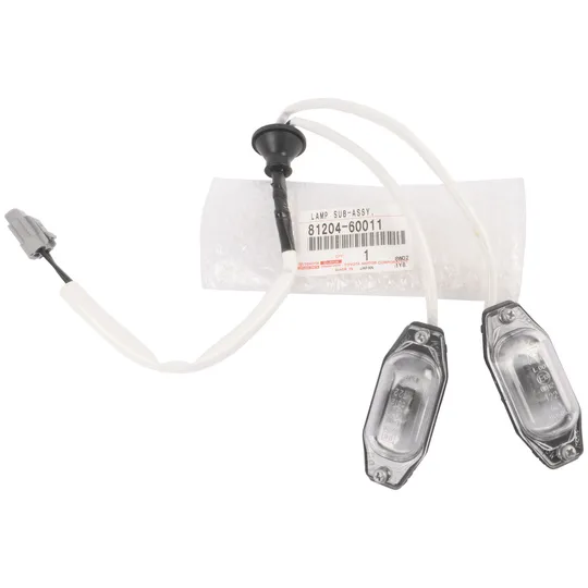 Skiltlys Toyota Land Cruiser J120 2002 - 2009 │ Genuine® Genuine Toyota (8120460010) - Lamp Unit for License Plate - sett 2 stk.