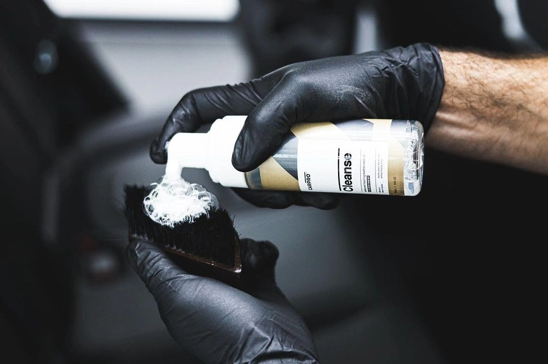 Skinnpleiesett CarPro Leather SkinCare Kit │ Sett for rengjøring og pleie av skinn Image 6