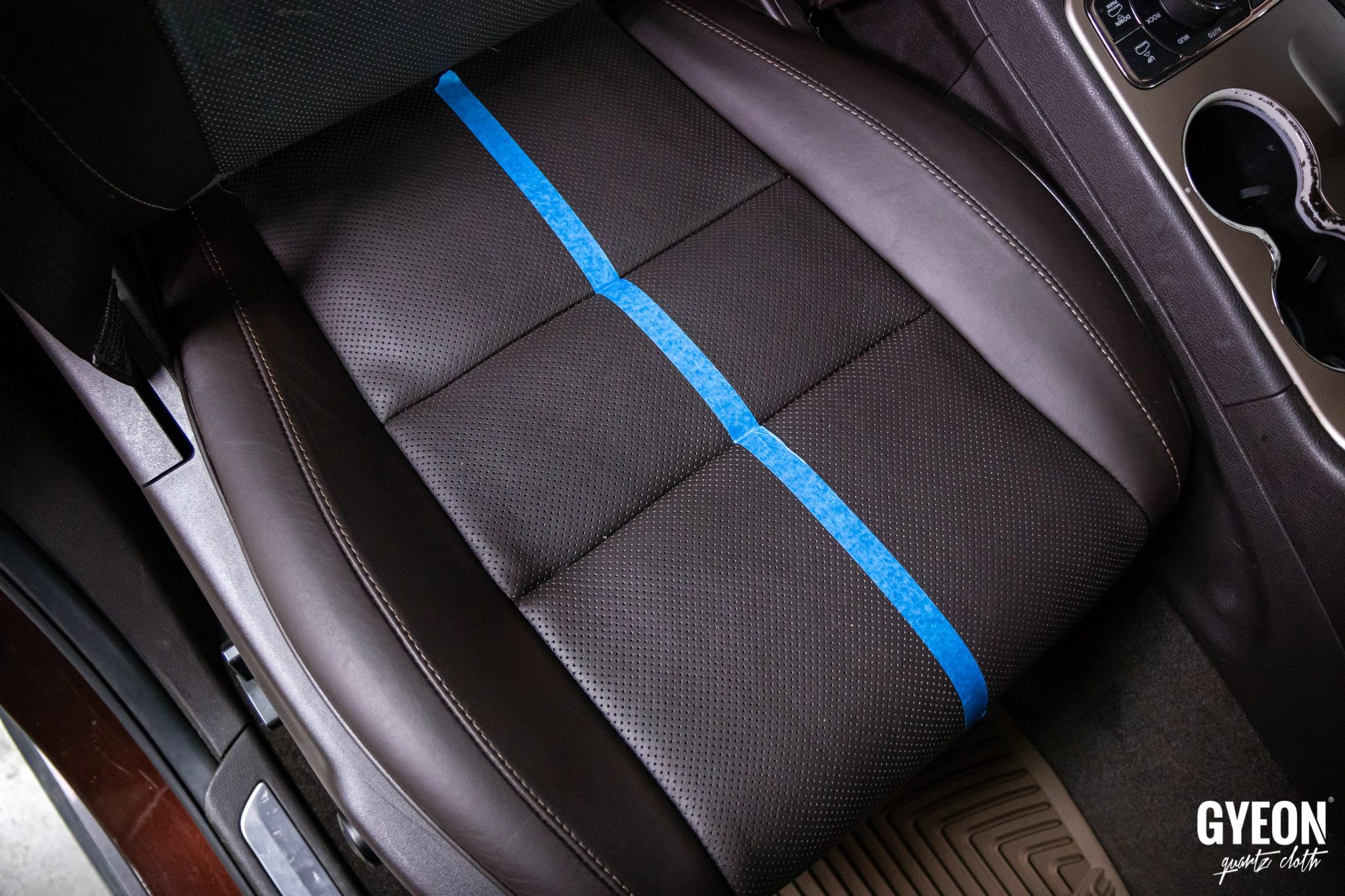 Skinnpleiesett Gyeon Q²M Leather Set Strong │ Sett for rengjøring og pleie av skinn – bilde 11
