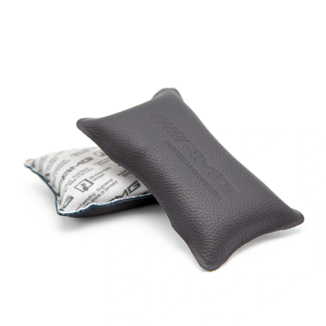 Skinnsvamp for display – Mercedes-AMG