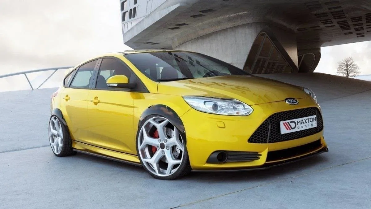 Skjermbreddere Ford Focus MK3 ST 2012 - 2014 | Glossy Black Edition