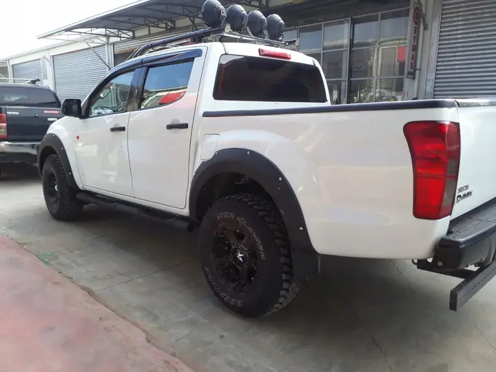 Skjermbreddere Isuzu D-Max II 2012 - 2019 – bilde 6