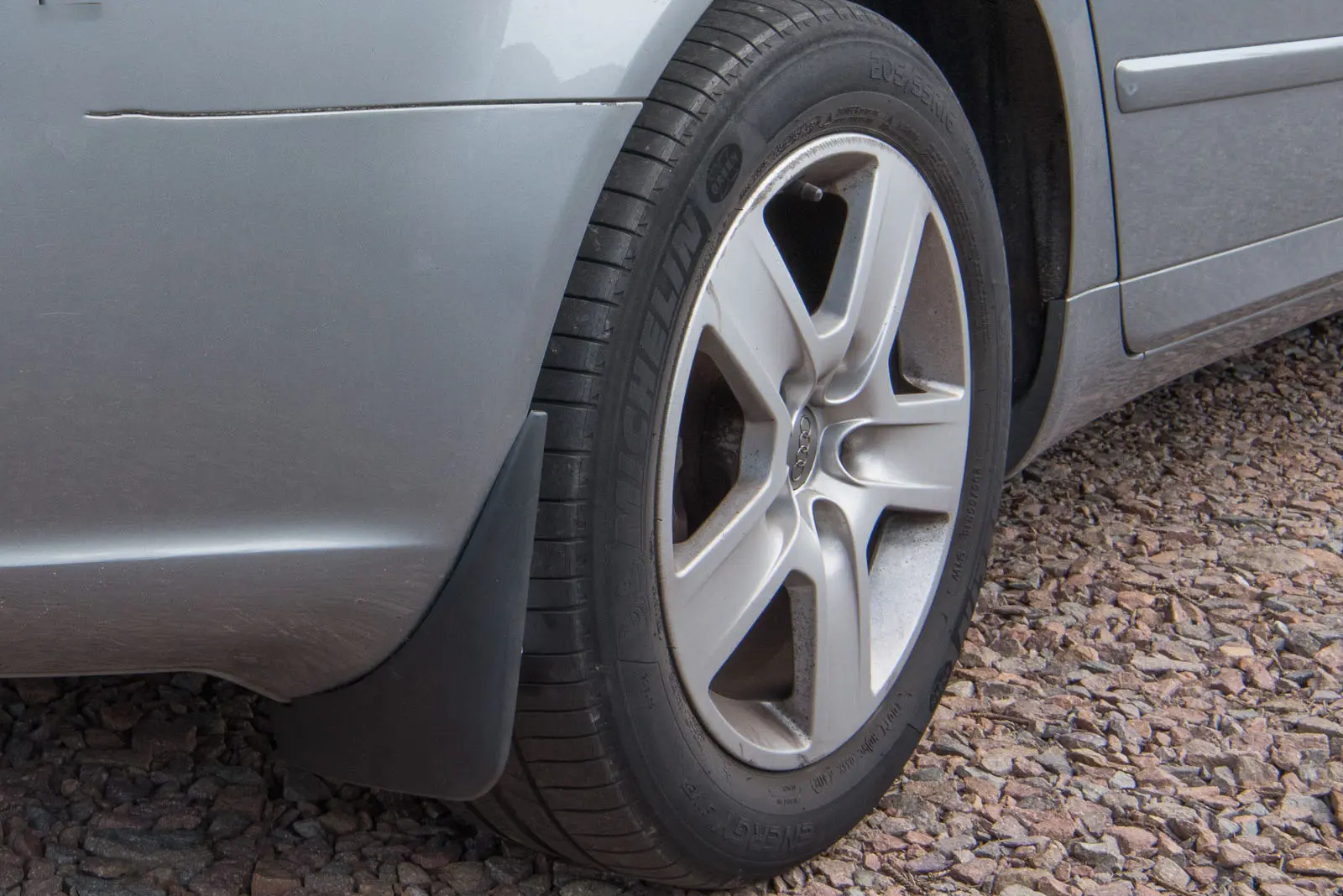 Skvettlapper AUDI A4 2004-2007 SEDAN / stasjonsvogn – bilde 2
