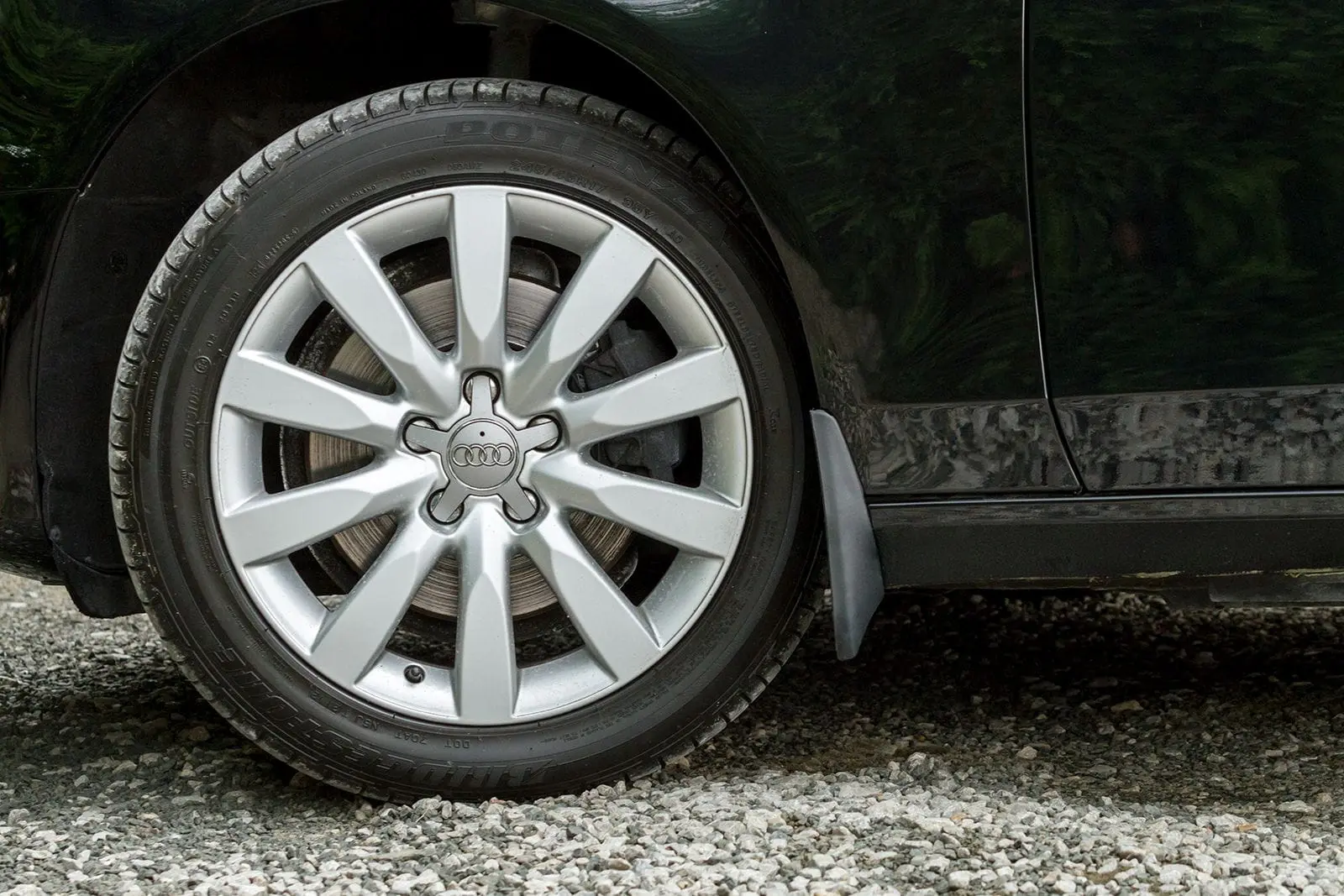 Skvettlapper Audi A4 B8 Sedan 2007 - 2015 | sett 4 stk. – bilde 2