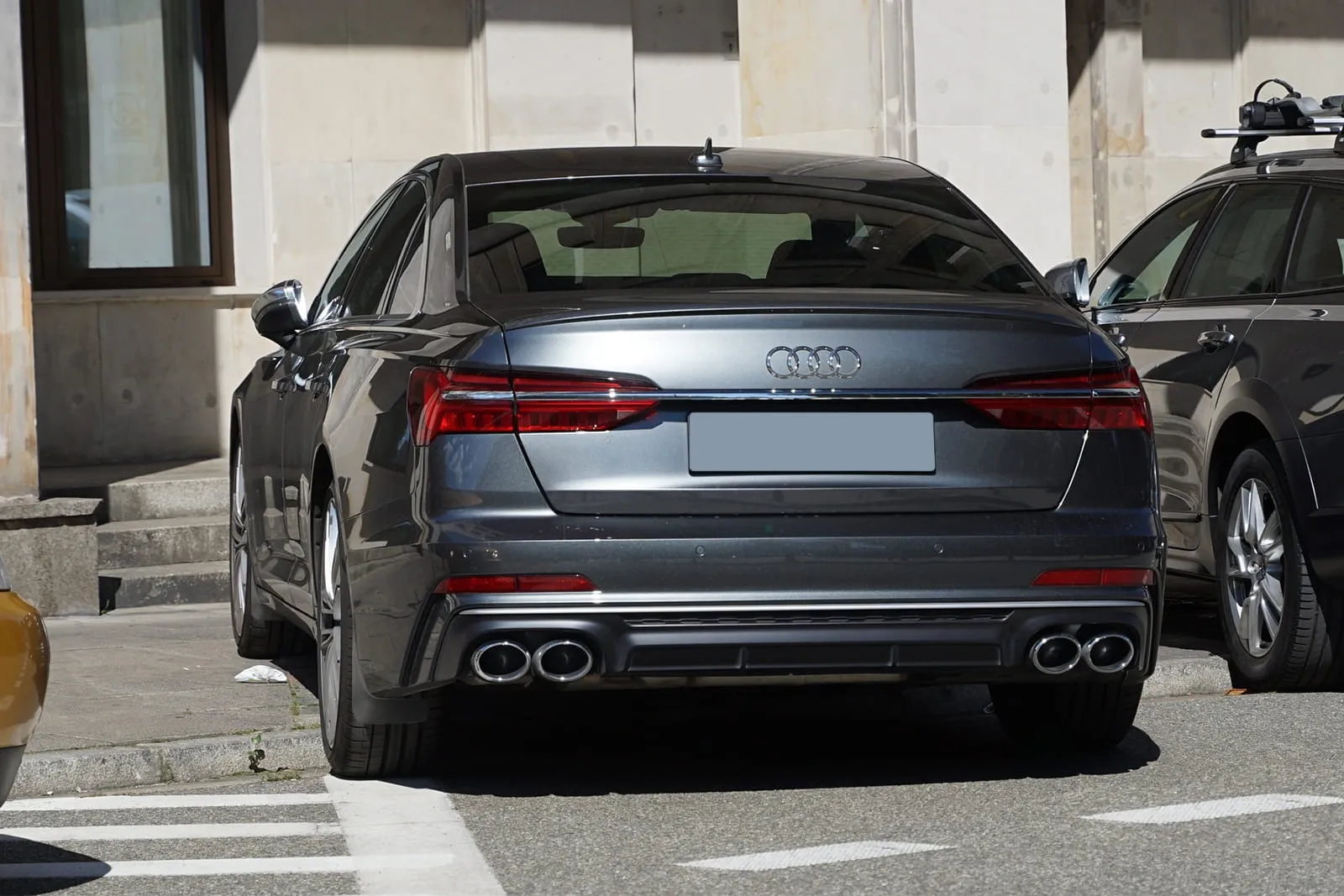 Skvettlapper Audi A6 C8 2018 - 2025