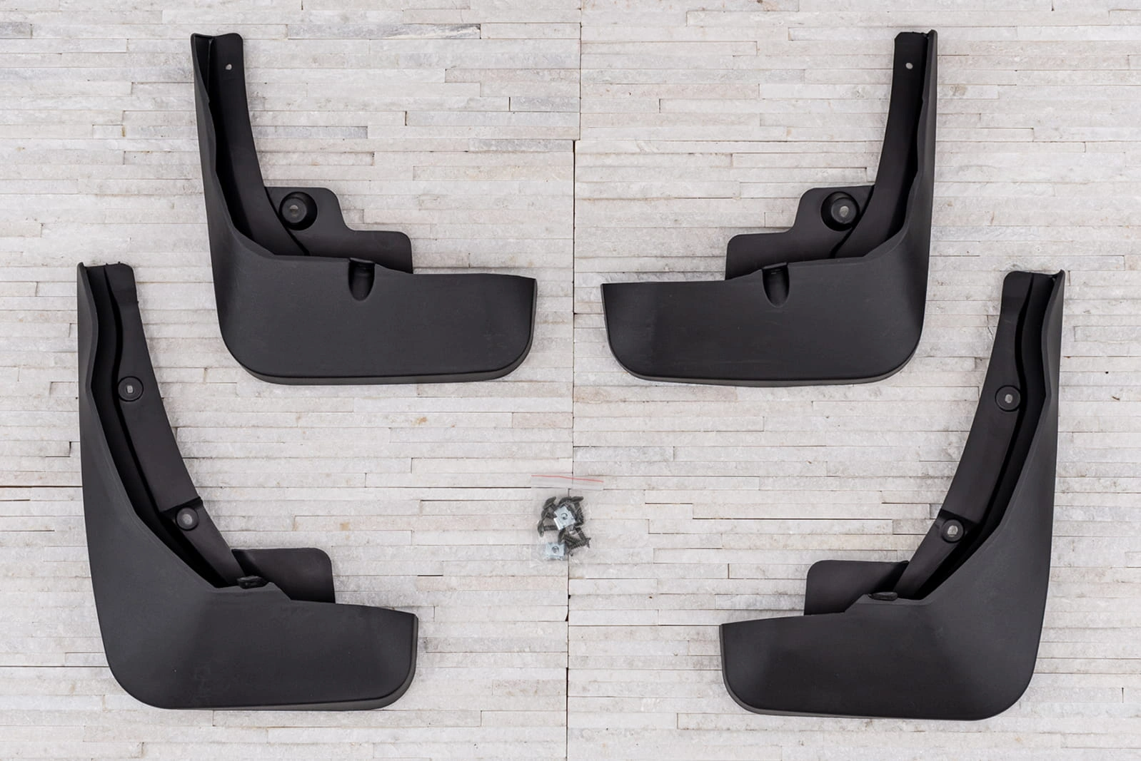 Skvettlapper Audi Q7 4M Facelift 2019 -> │ Black Mud Guards - sett 4 stk. – bilde 3